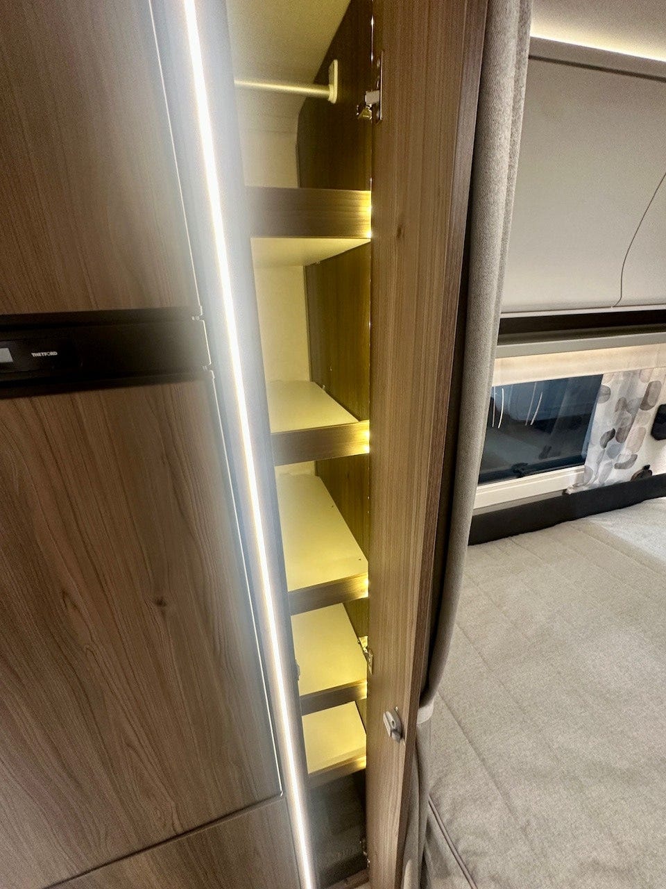 819c7a5b-6232-4e56-aa6b-37ddfb36ccc8