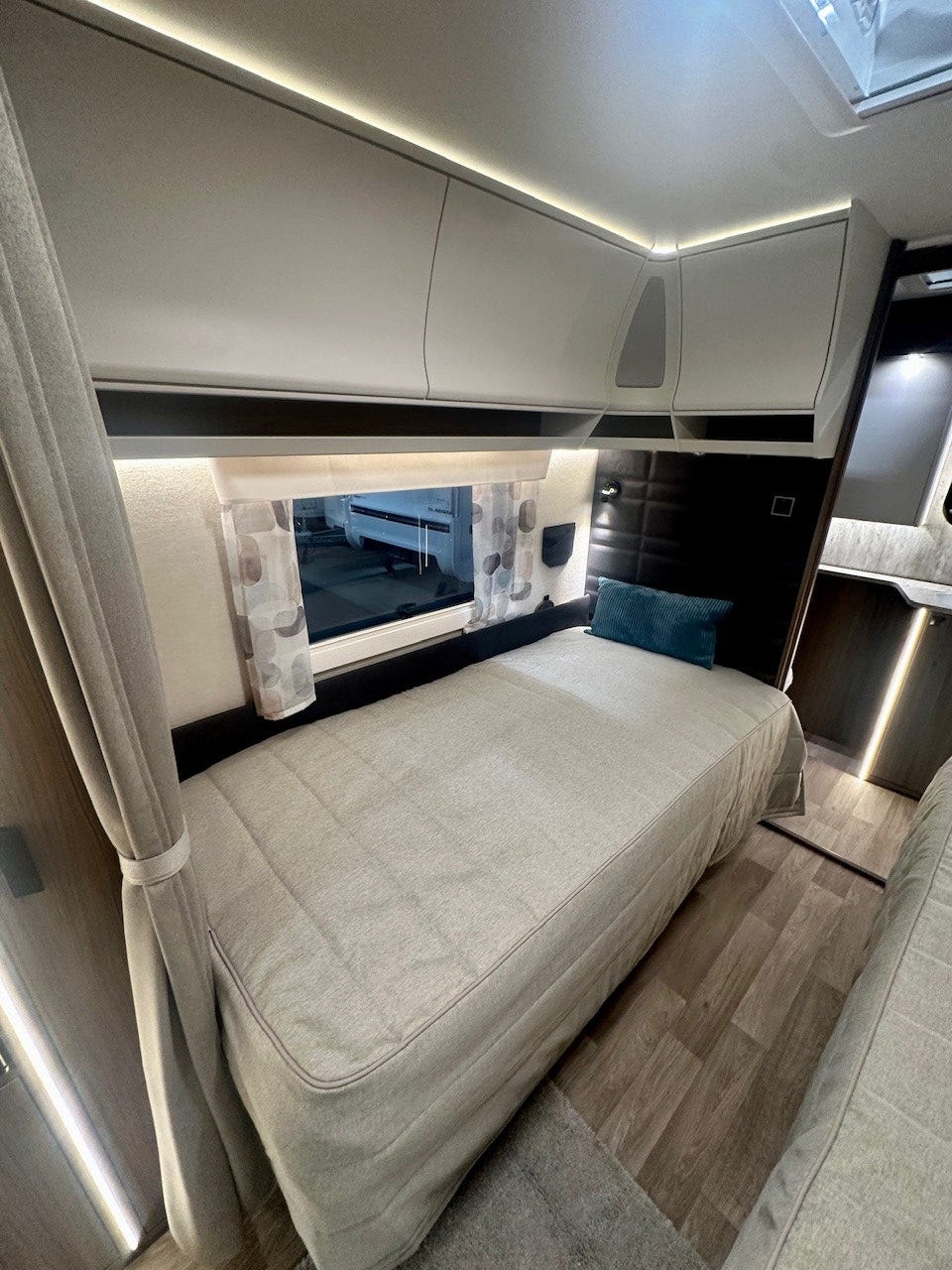 a8c7e48e-3159-41c7-abe5-b58ea2a8af5b