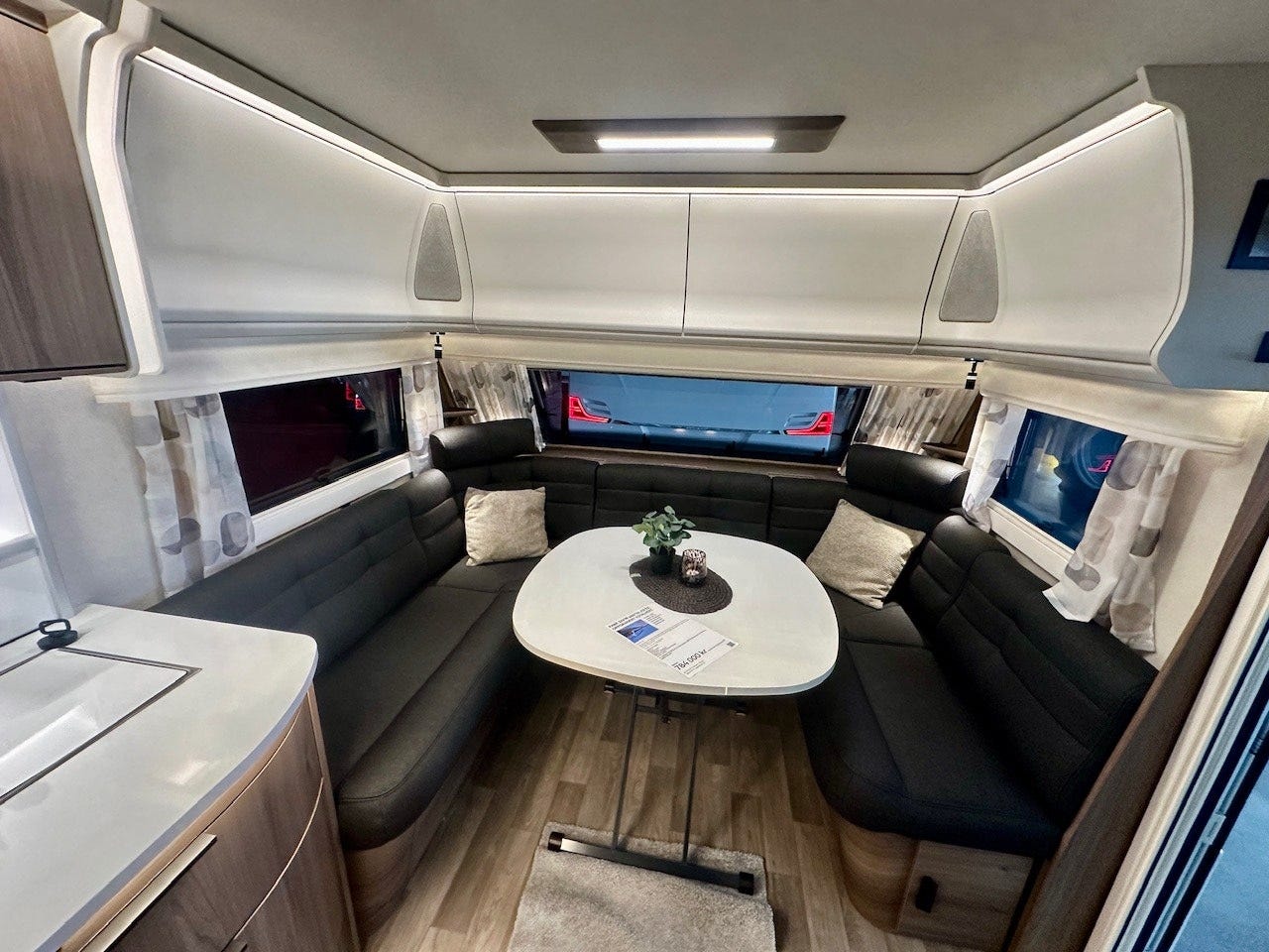 c2adbd2c-2100-4648-91d7-890f42833b3c