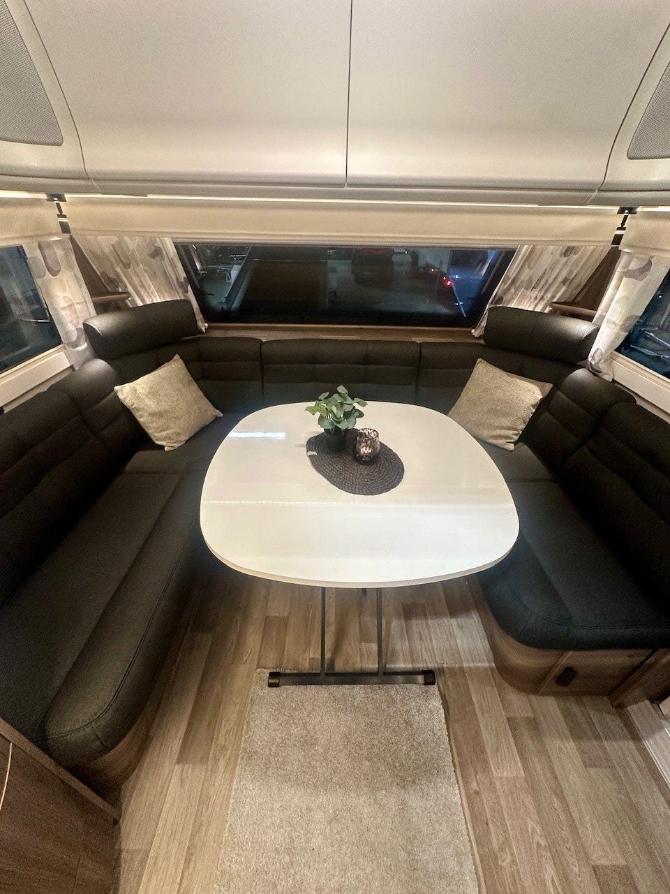 f45e2803-4ffd-4c2c-8a32-a9afe1cef73b