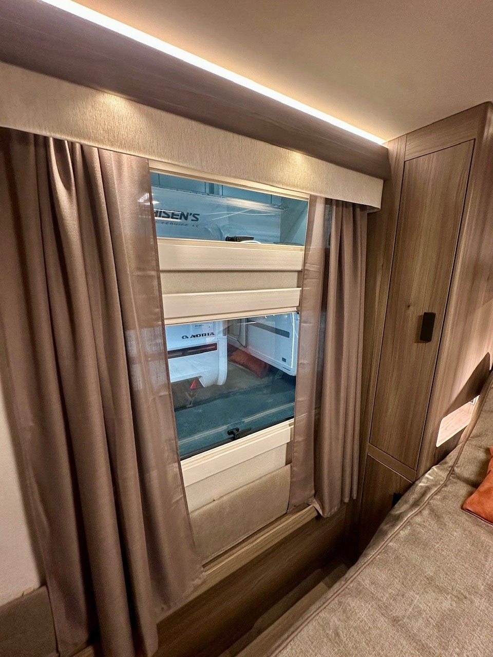 1764e91b-8d40-4a1f-81e7-91566be882a5