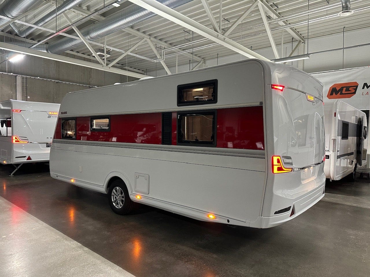 33cb2f73-705d-41b4-bf7d-f9578847d0d9