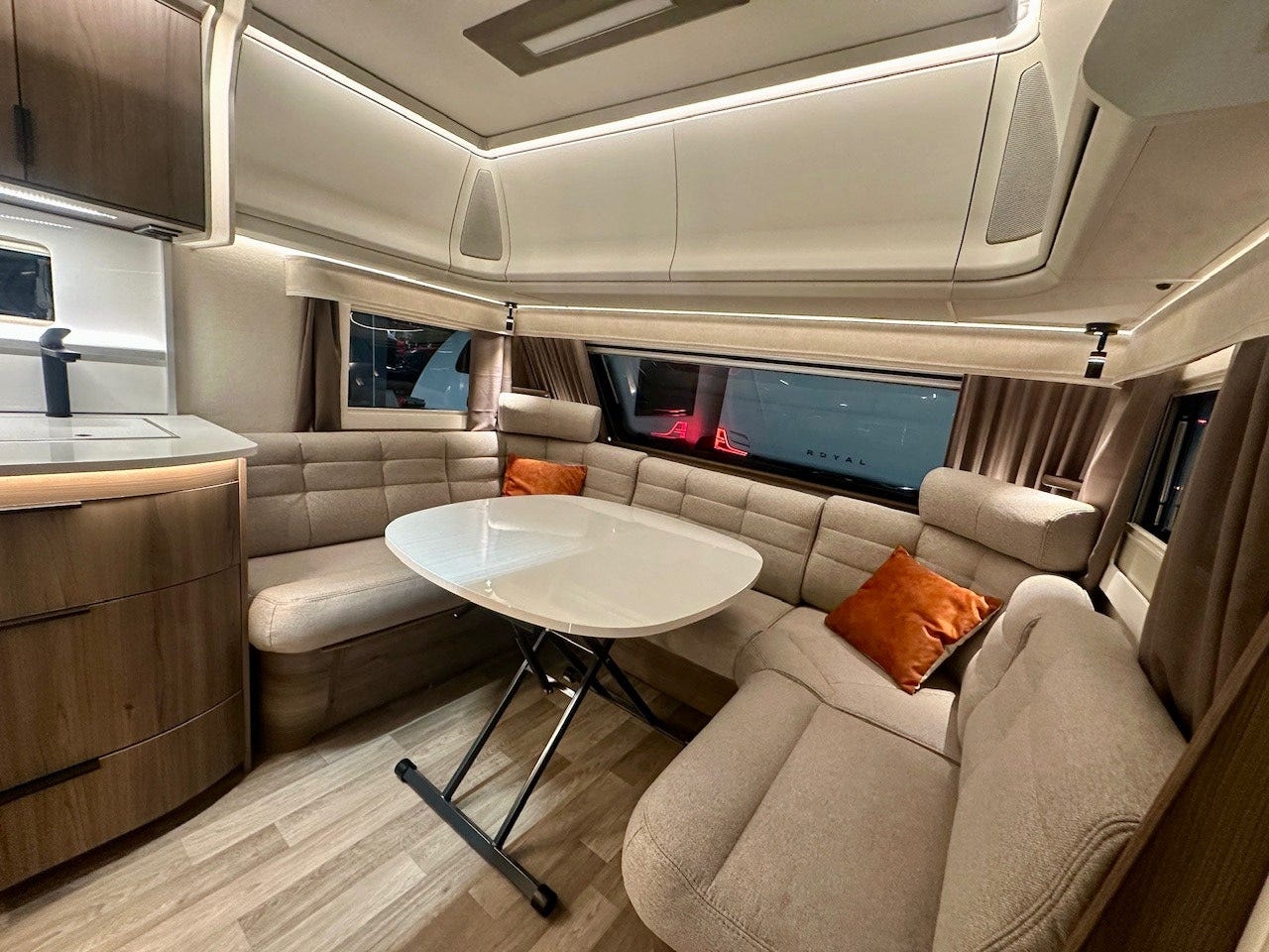 d1744395-d49f-4162-9964-8367eefe03bc