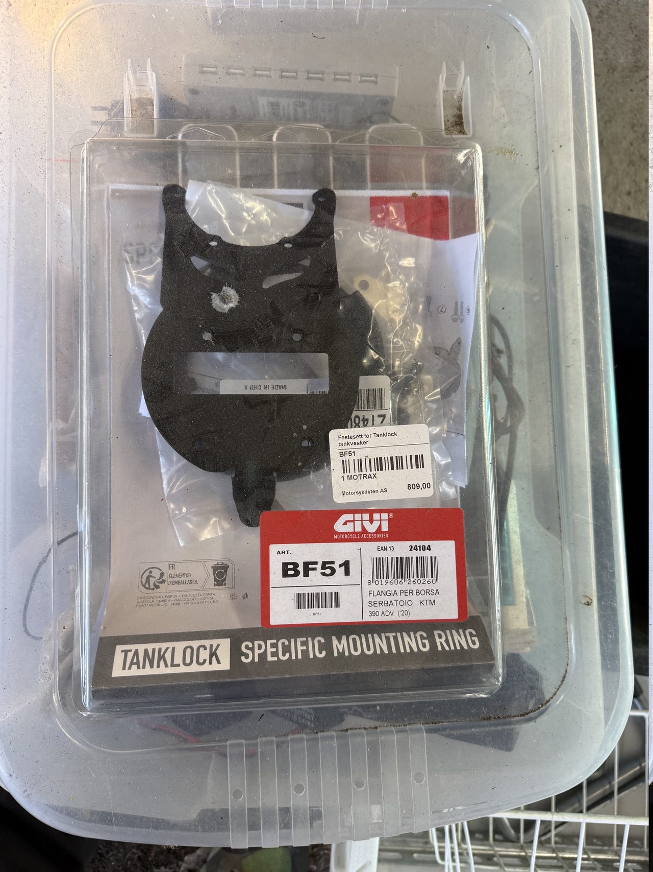 GIVI Tanklock BF51 spesifikk monteringsring for KTM 390 A – ny i ...