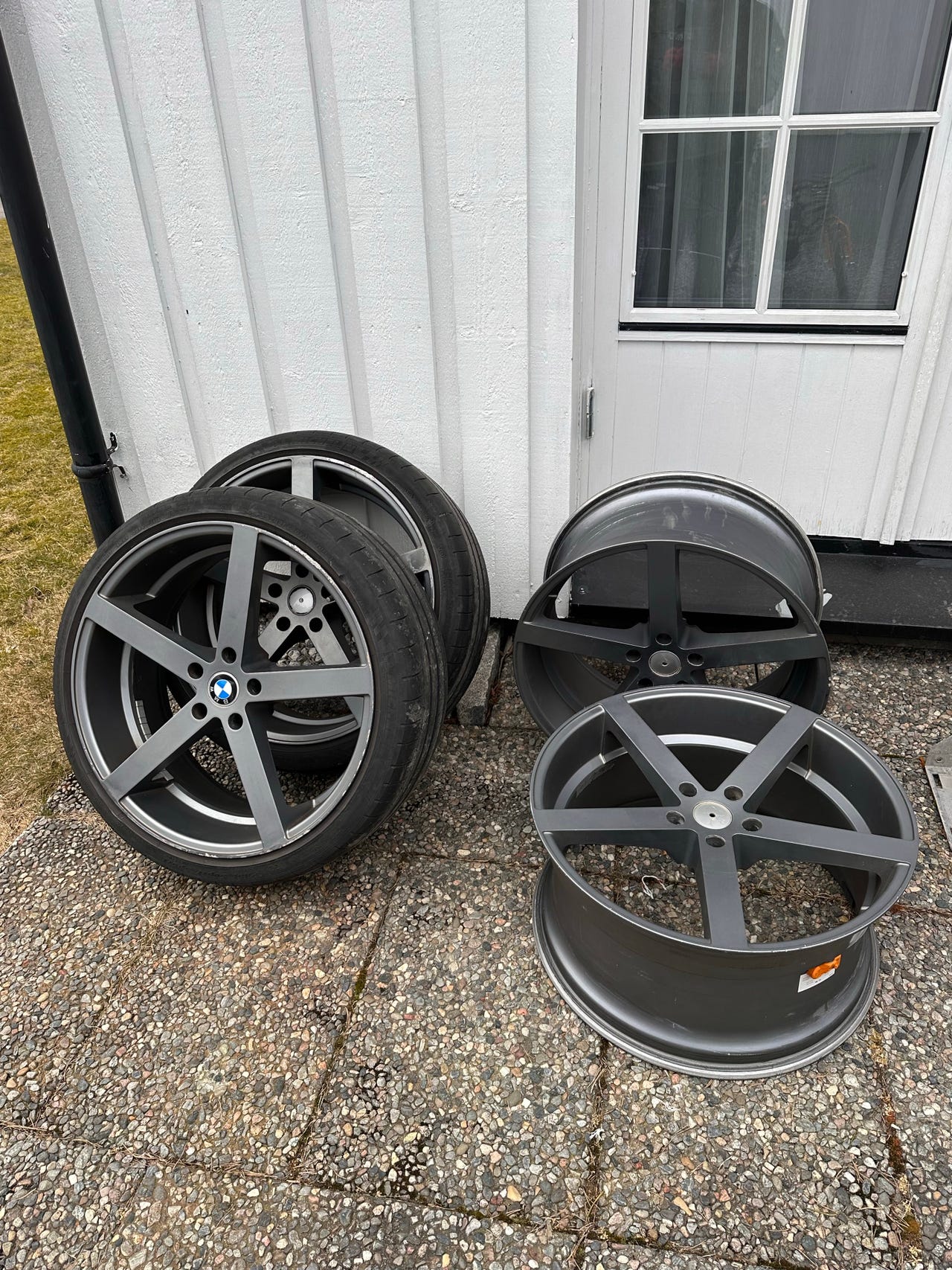 Bmw R21 felger med dekk | FINN-torget