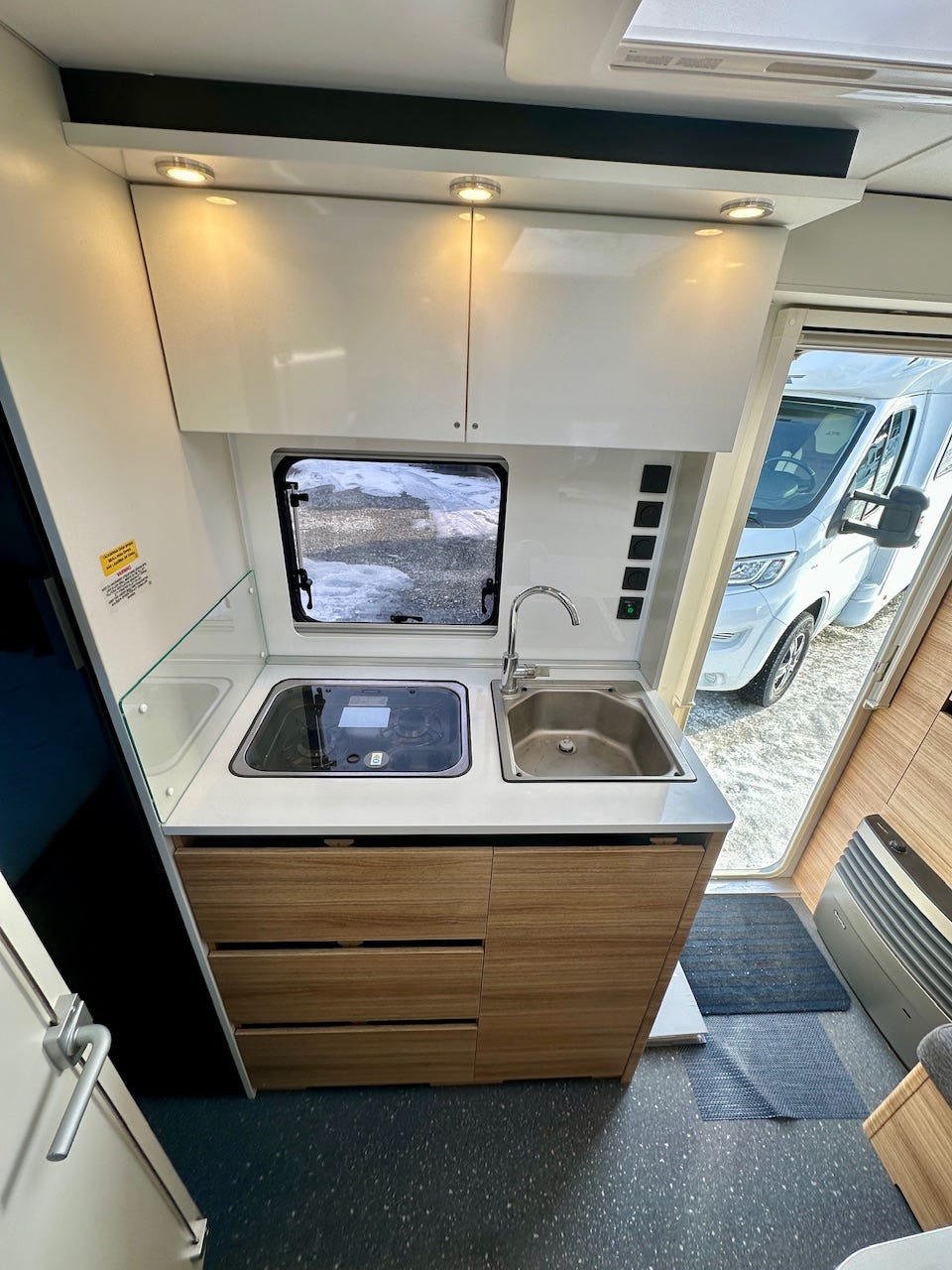 5201c73f-18a1-4370-8a9b-0490e08c9363