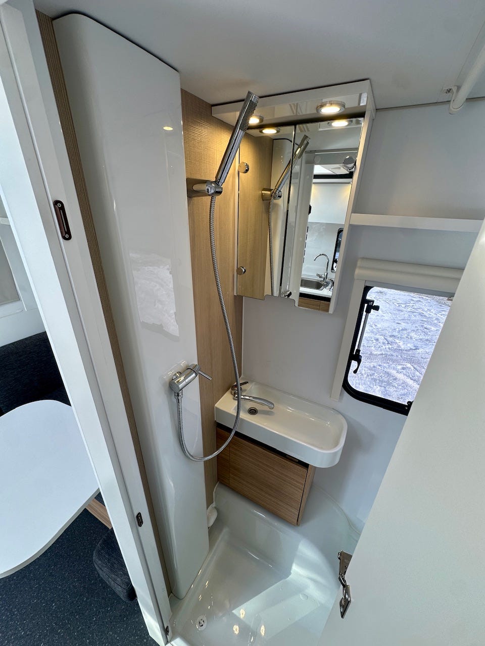 e77cec60-af0e-4d36-a23f-a5ac2025de24