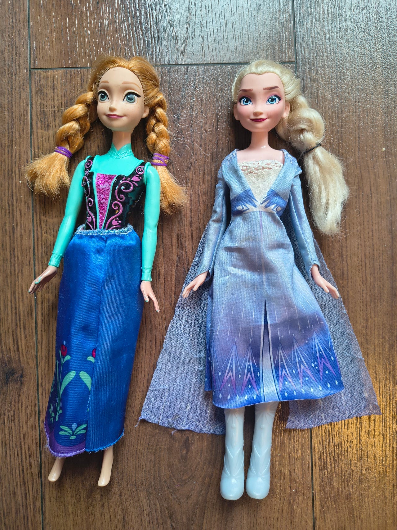 Anna og Elsa Frozen dukker | FINN-torget