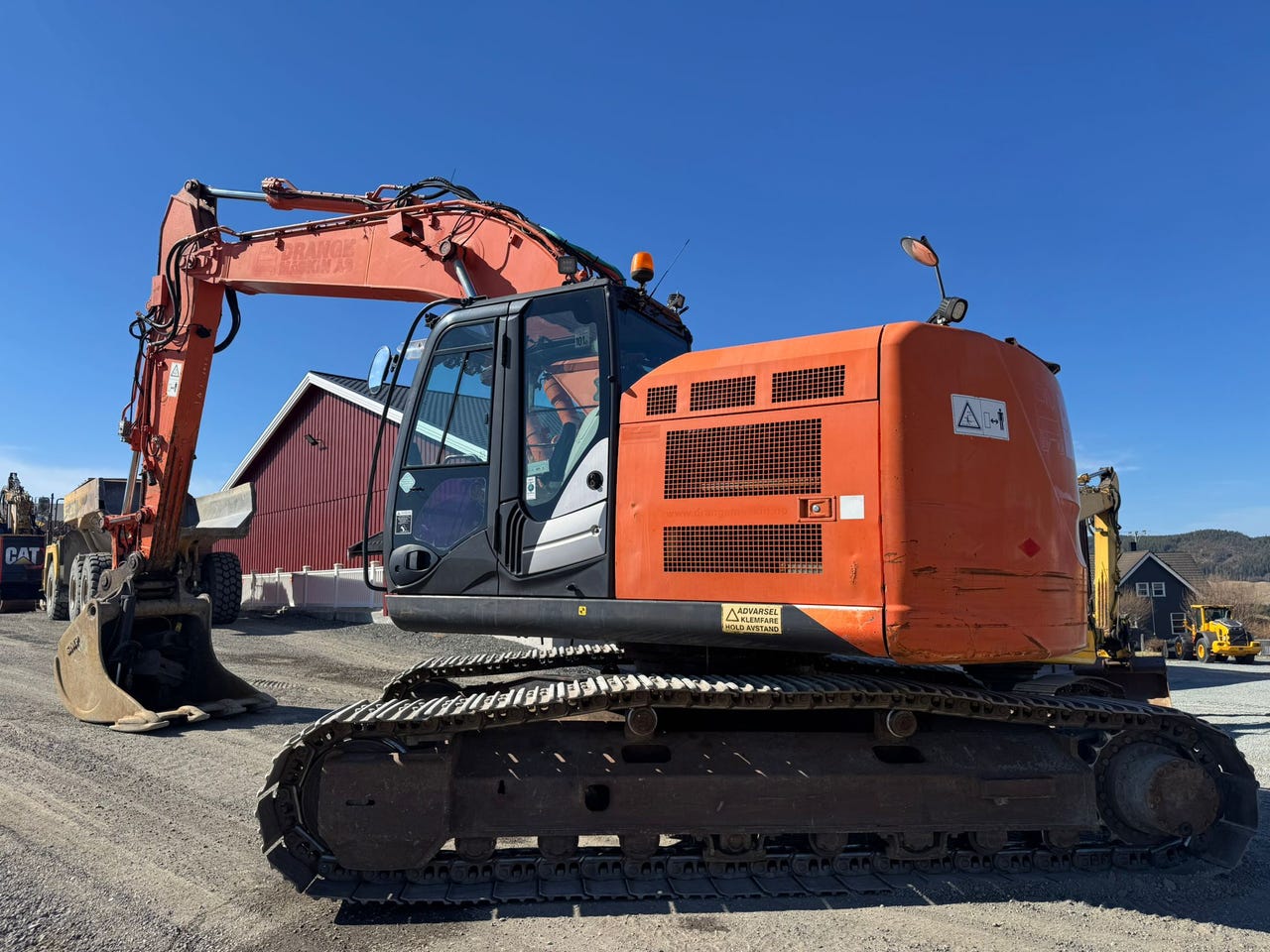 Hitachi ZX225USRLC-5B – bilde 5