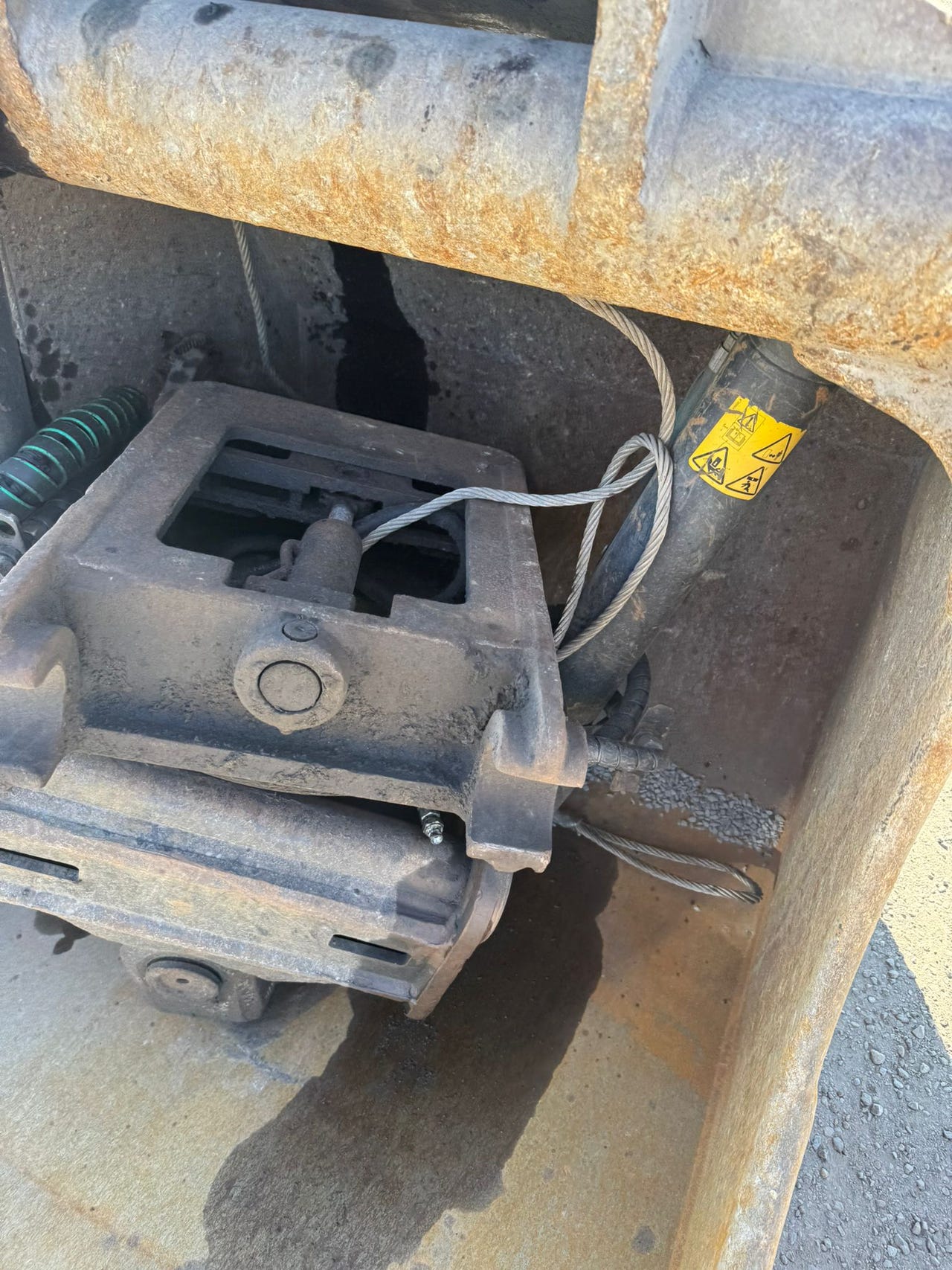Hitachi ZX225USRLC-5B – bilde 17