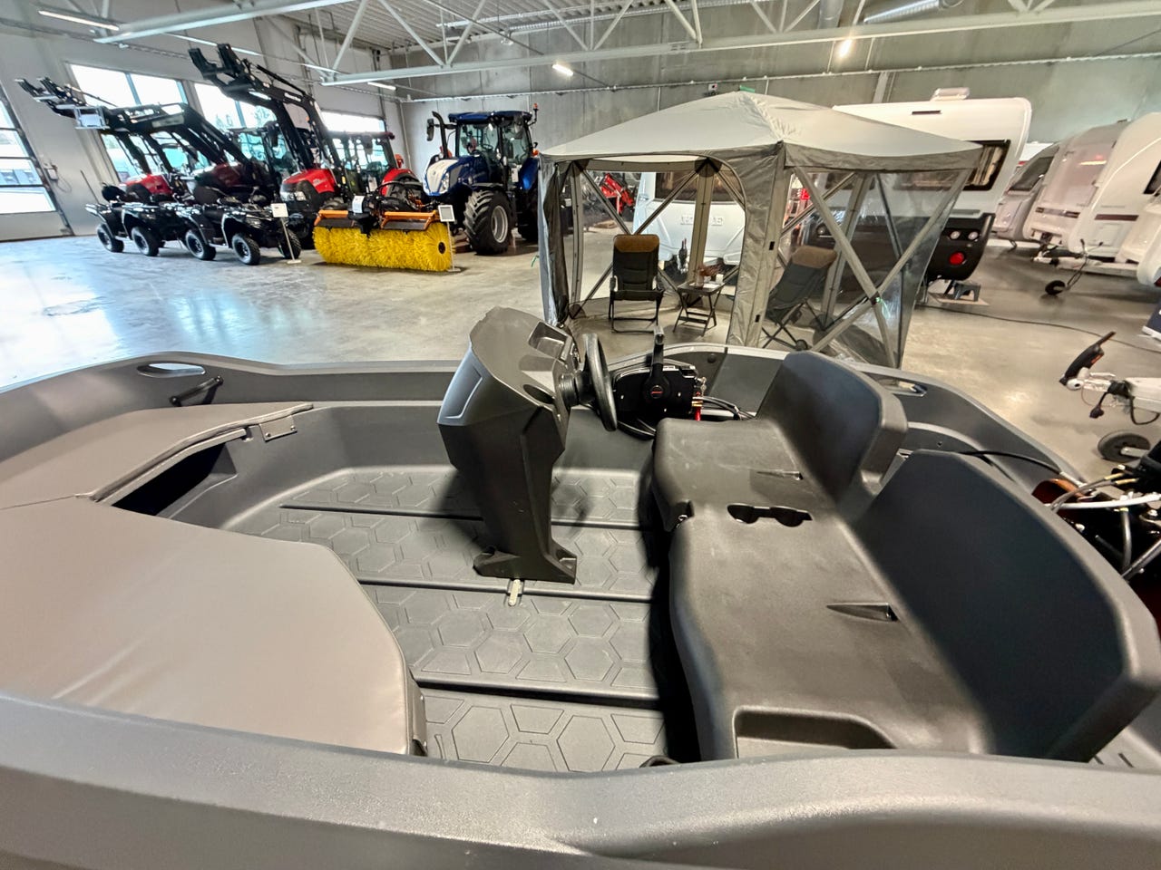 898d9f43-e360-4271-a86c-5de570944c9b