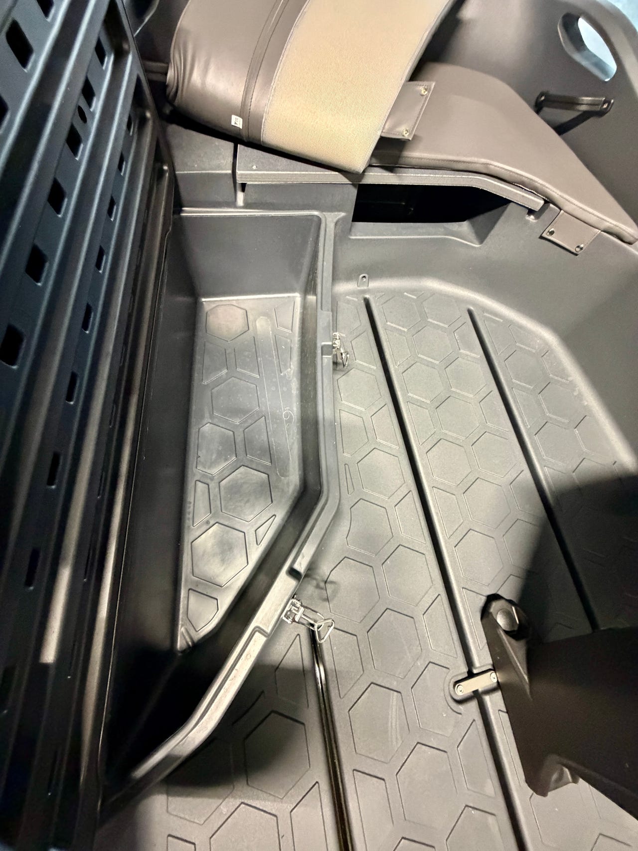 c8a3e487-0411-4607-ab41-6770c0ddfcdb