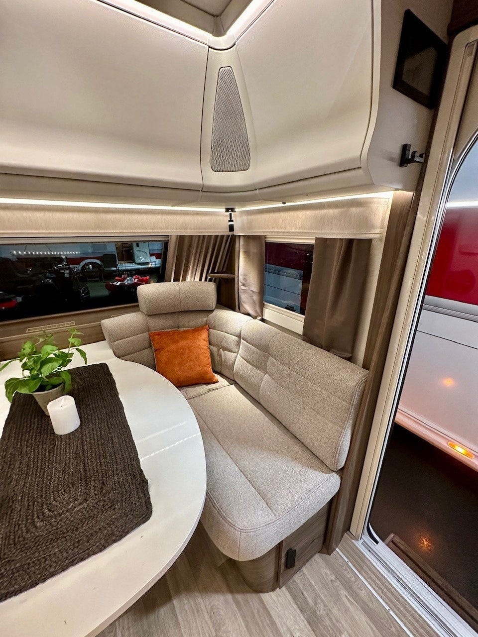 8e51a2dd-cc41-4dd4-90e7-2512a7c3fae0