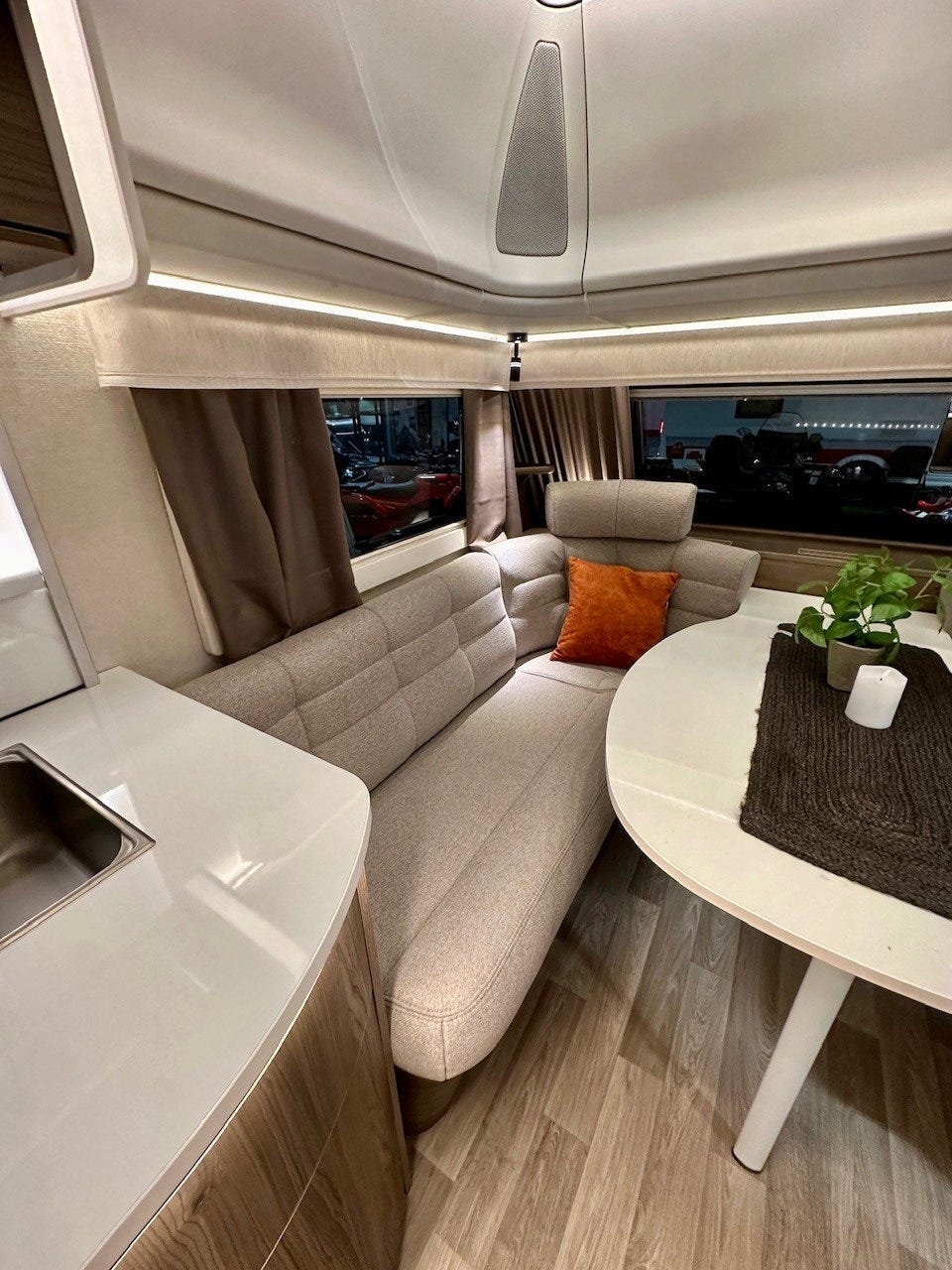 c15828d3-2fa1-4517-916f-32d9e4f6df4e