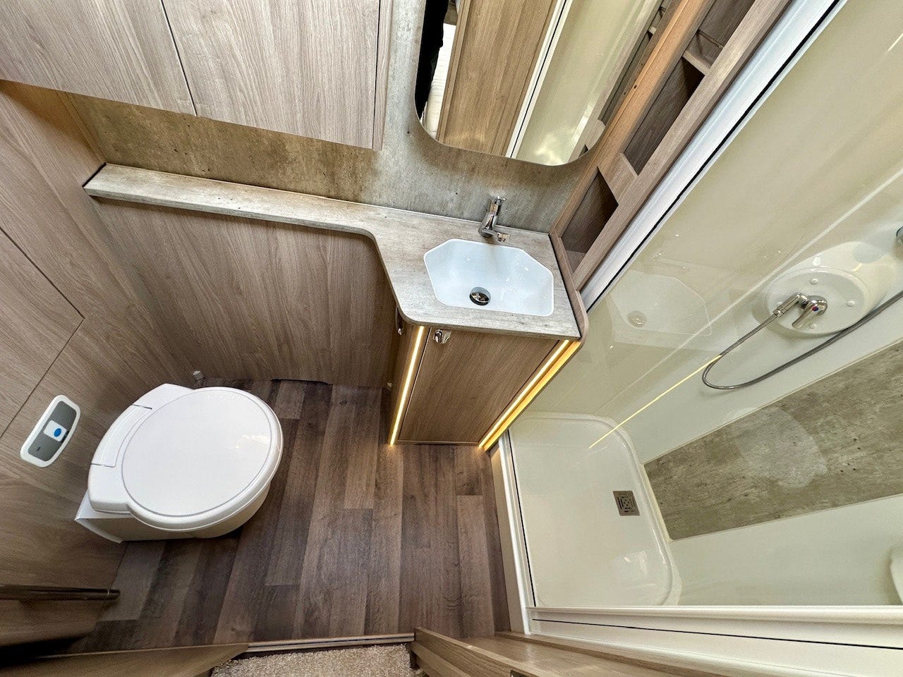 2b3bd804-ed7d-42c6-85da-3c3bf5bdf243