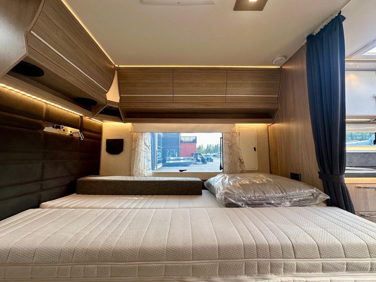 a331f3ef-85a8-4bbe-a4cb-5d18b3c5adf3