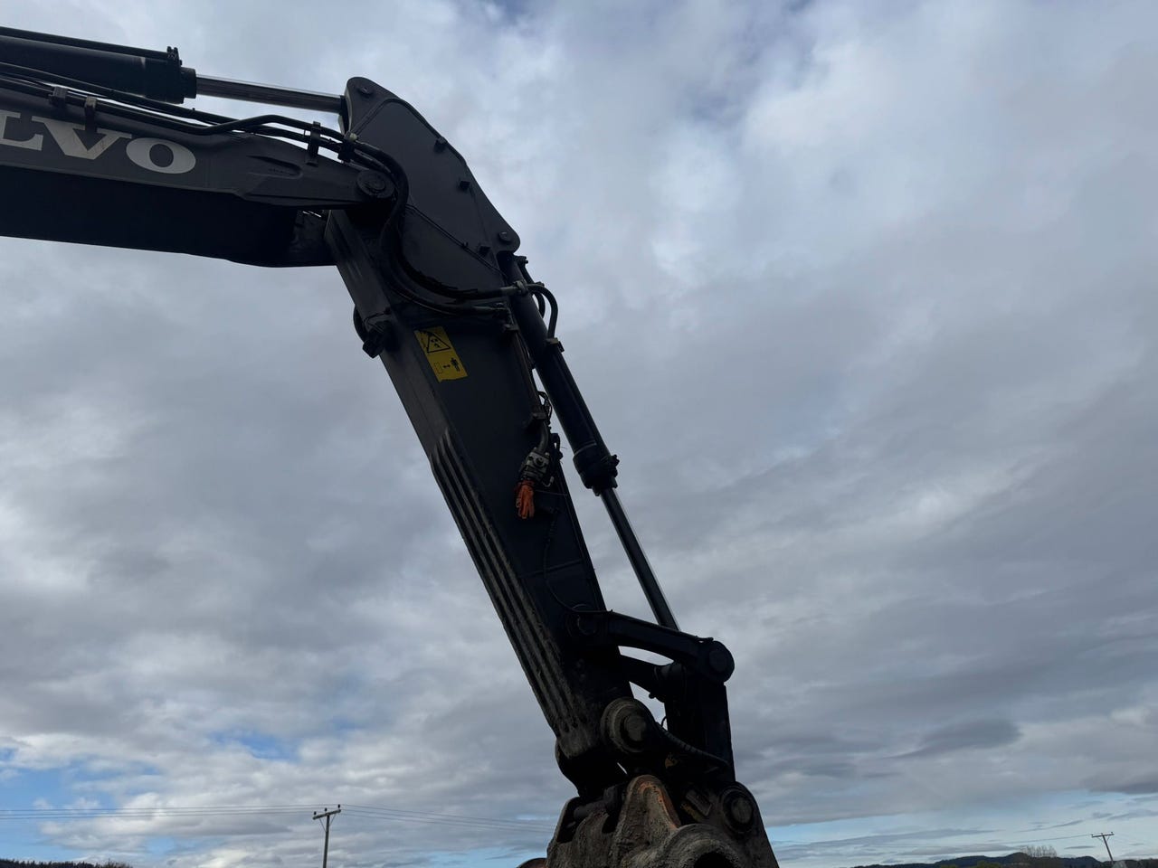 Volvo 380 DL – bilde 5