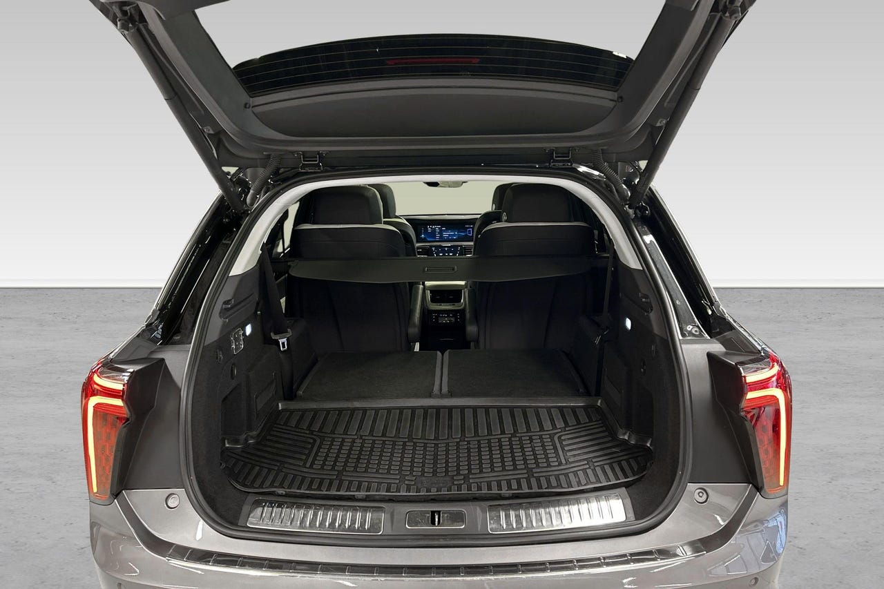 Hongqi E-HS9 11 hos Sommerseth