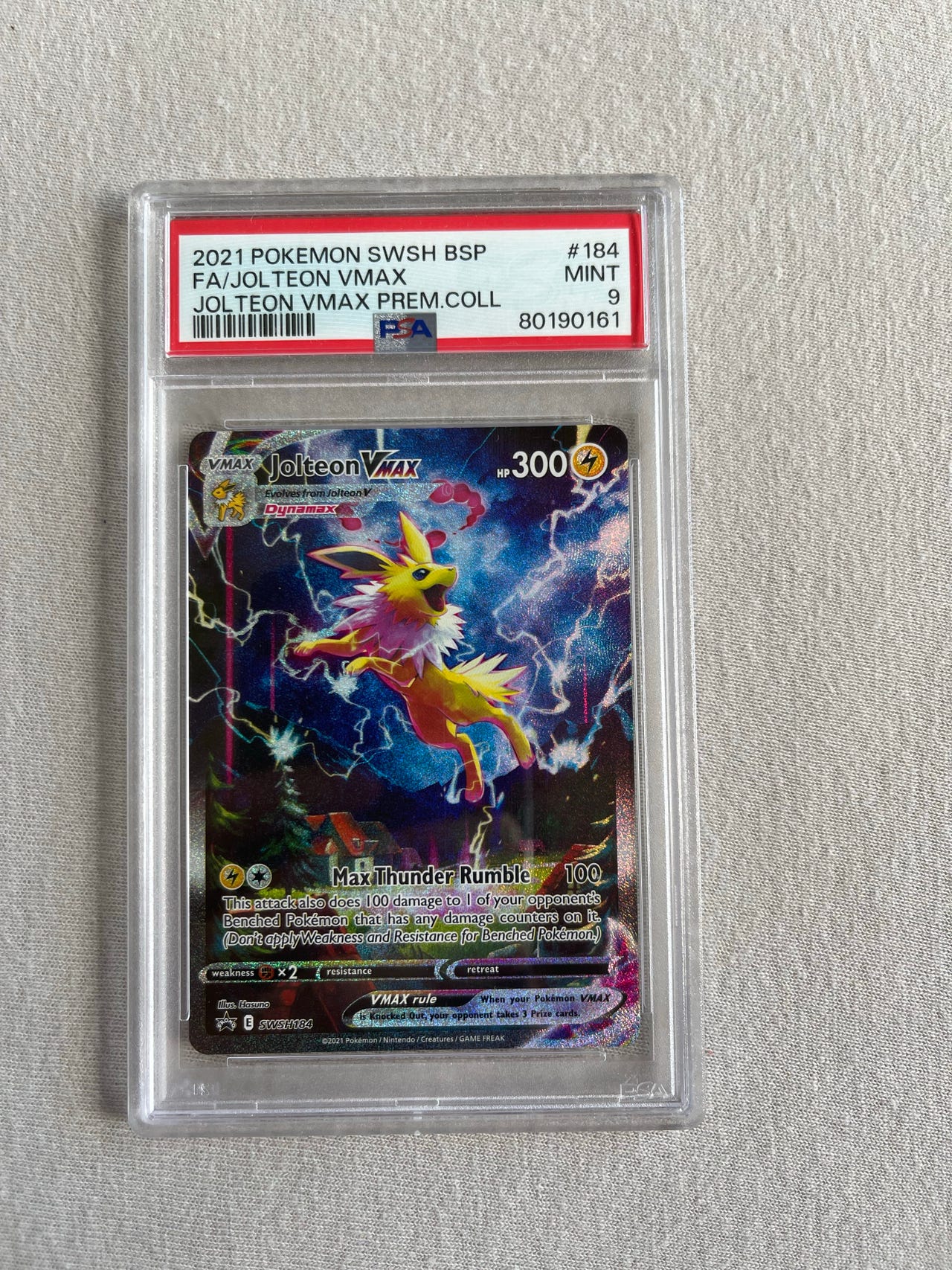 Pokemon Jolteon VMAX PSA 9 | FINN-torget