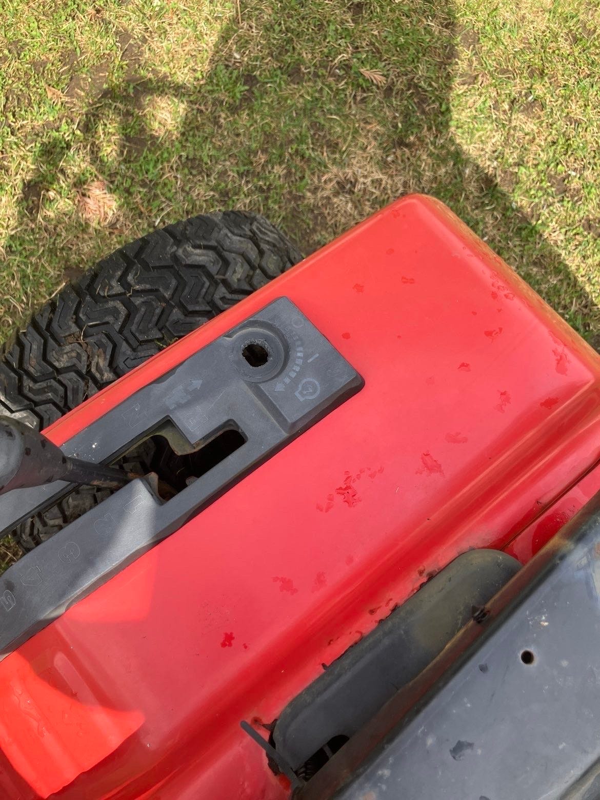 Rød sitteklipper / hagetraktor 12,5 hk | FINN-torget