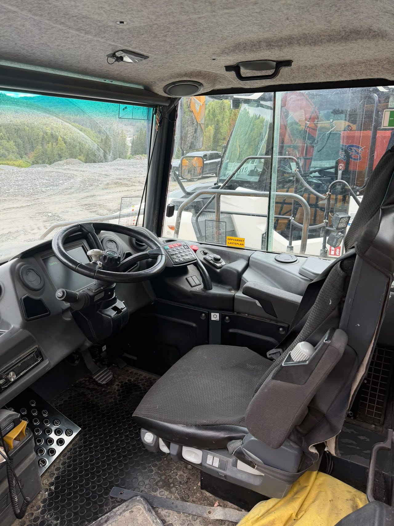 Bell B30 E 6x6 – bilde 14 av 14