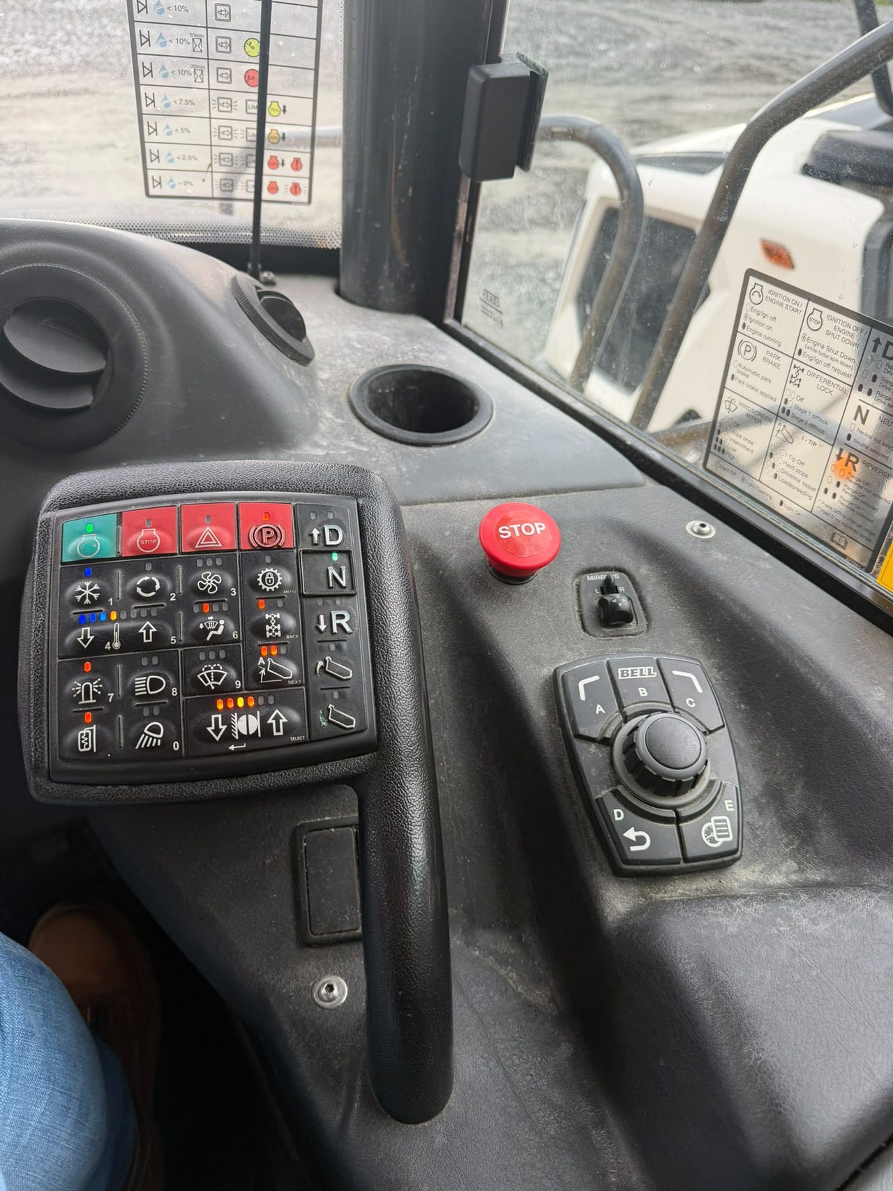 Bell B30 E 6x6 – bilde 10 av 14