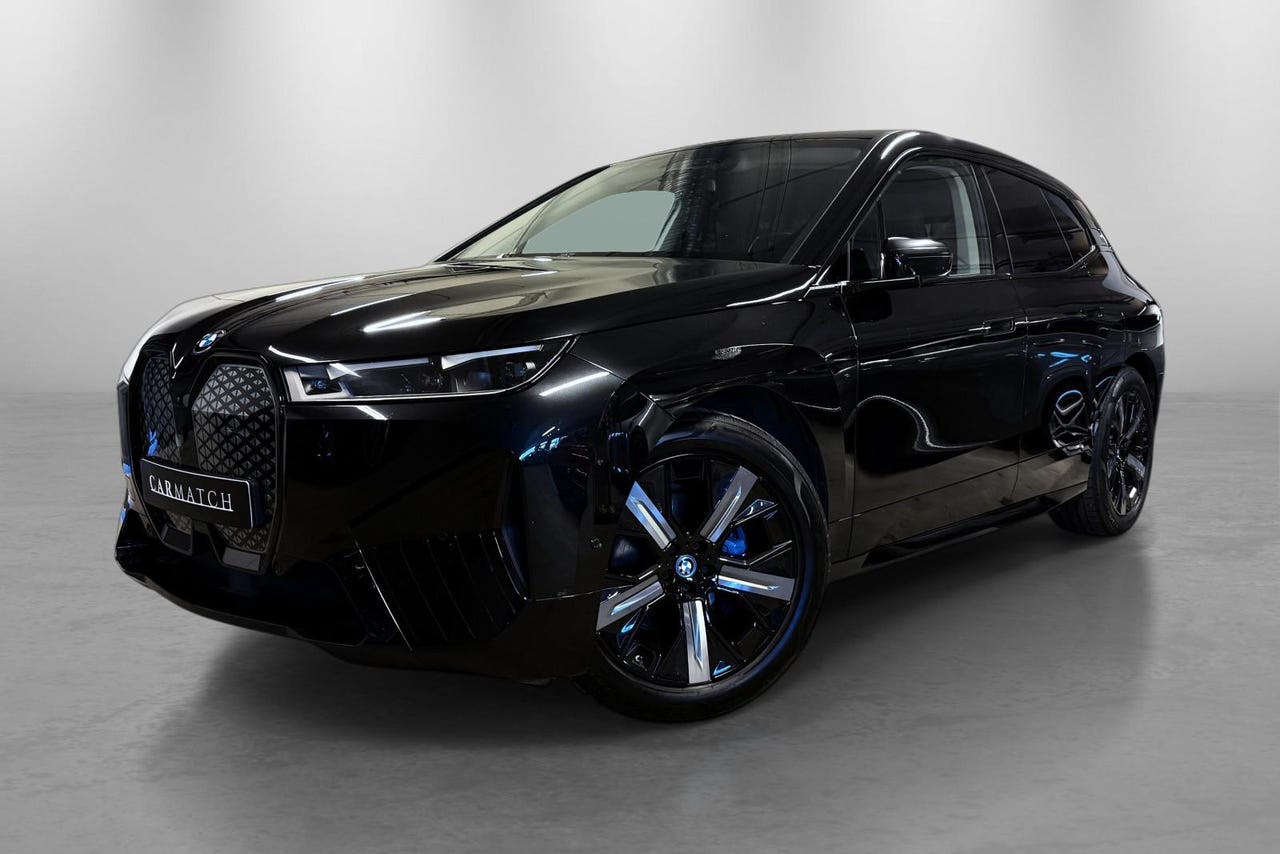 BMW iX