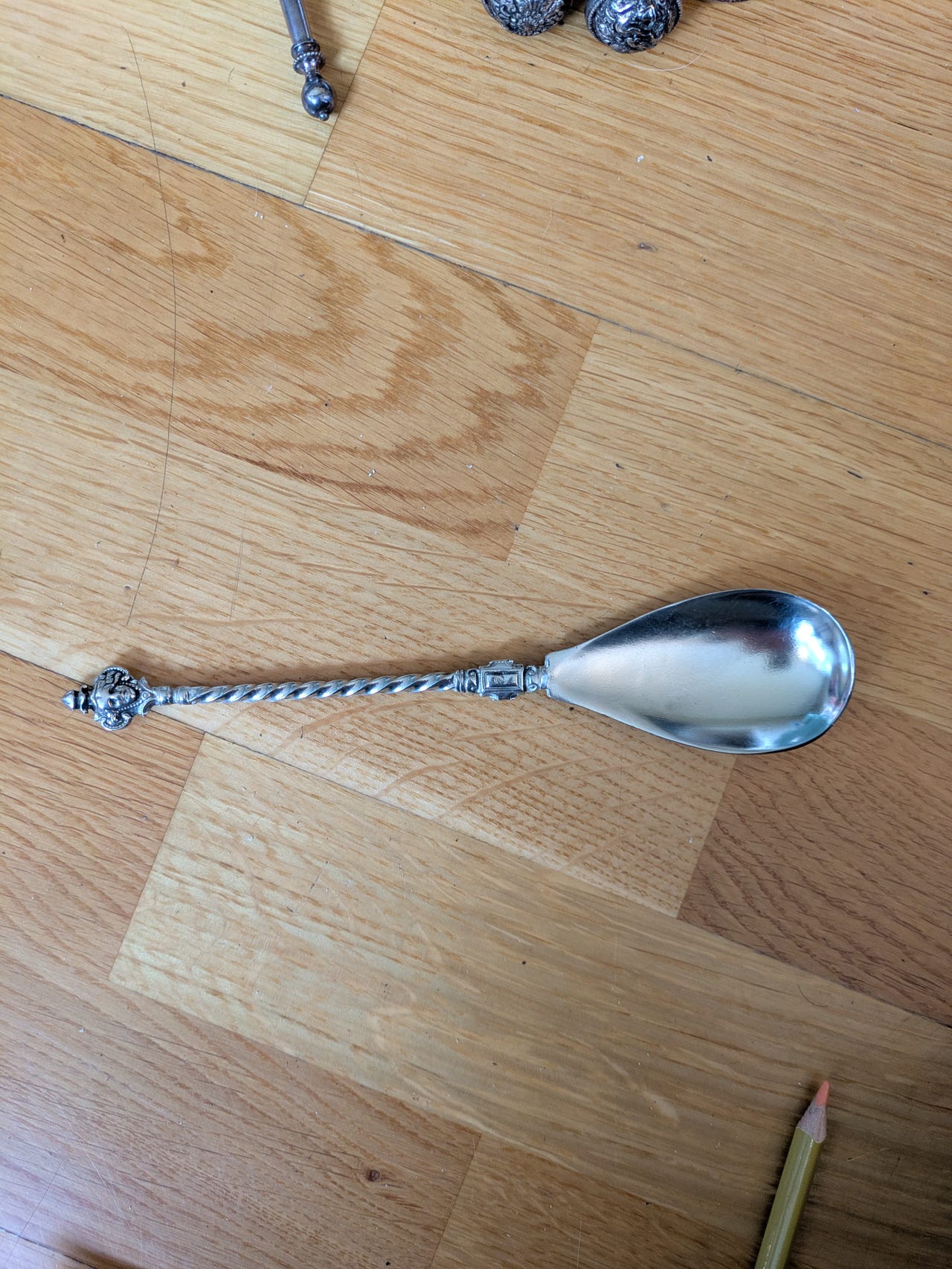 Vintage Askvoll Brug Pewter støpt tinnskje | FINN-torget