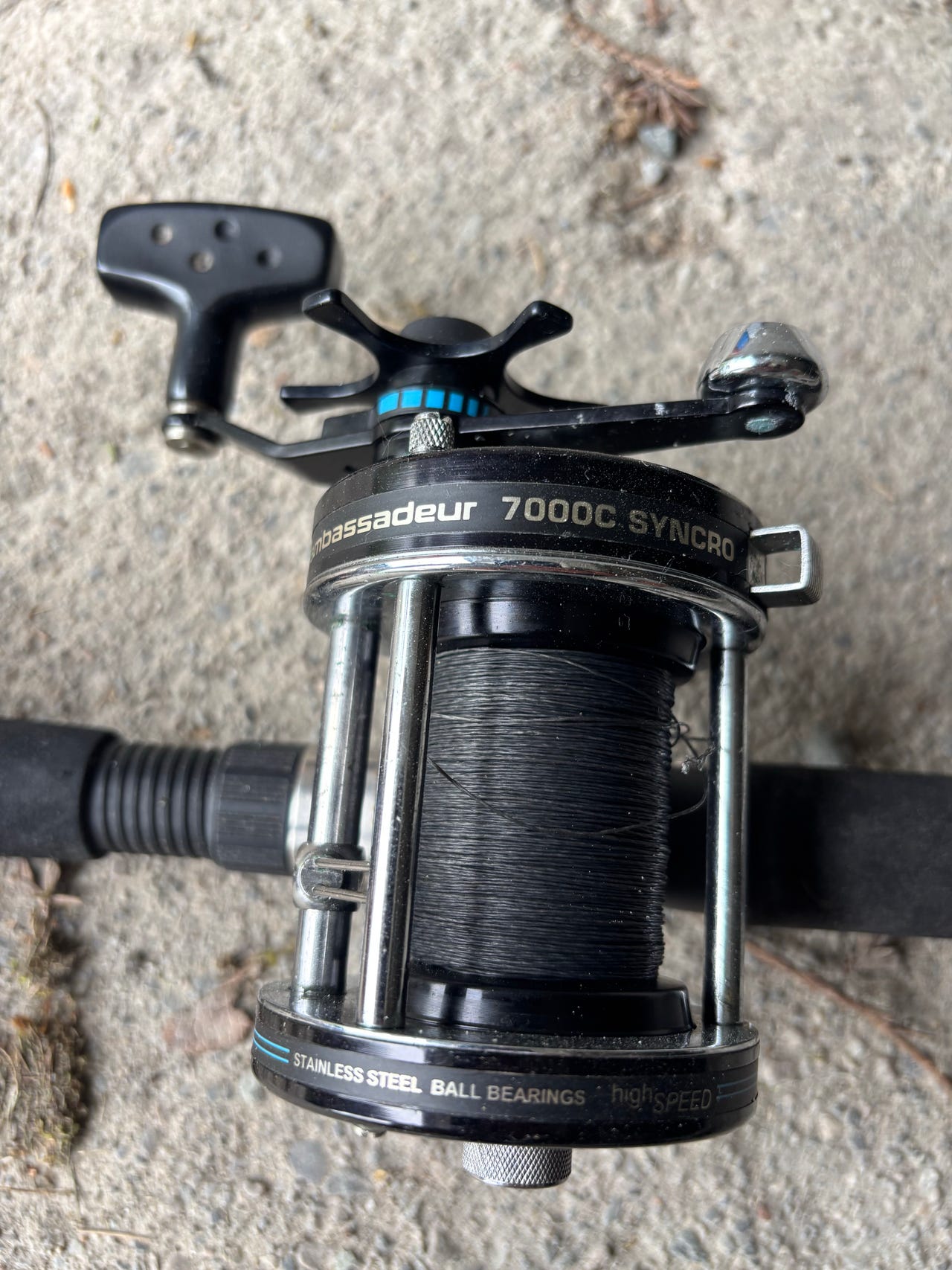 Abu Garcia Ambassadeur 7000C Syncro fiskesnelle svart | FINN-torget