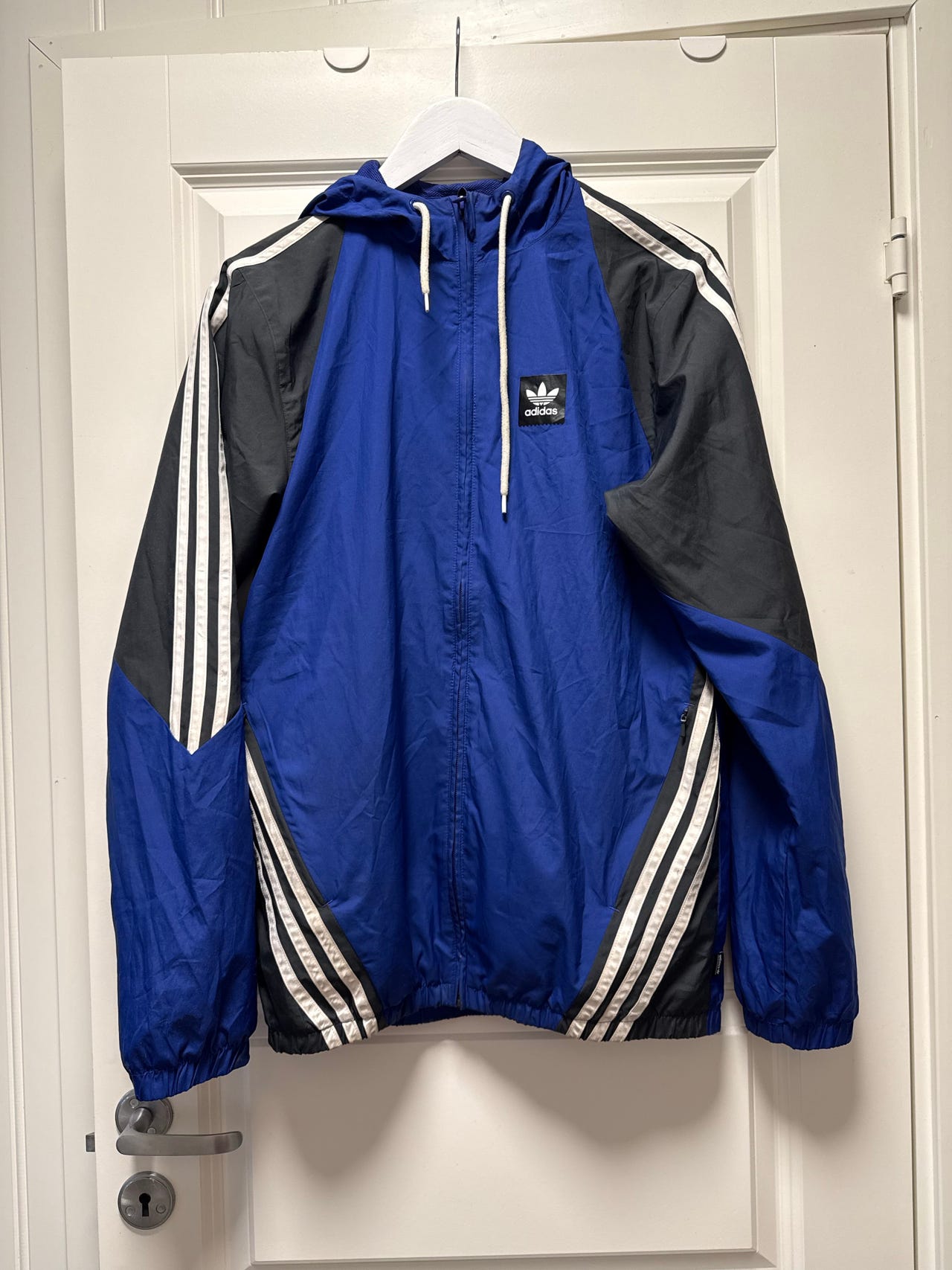 Adidas Originals Climalite vindjakke XS blå | FINN-torget
