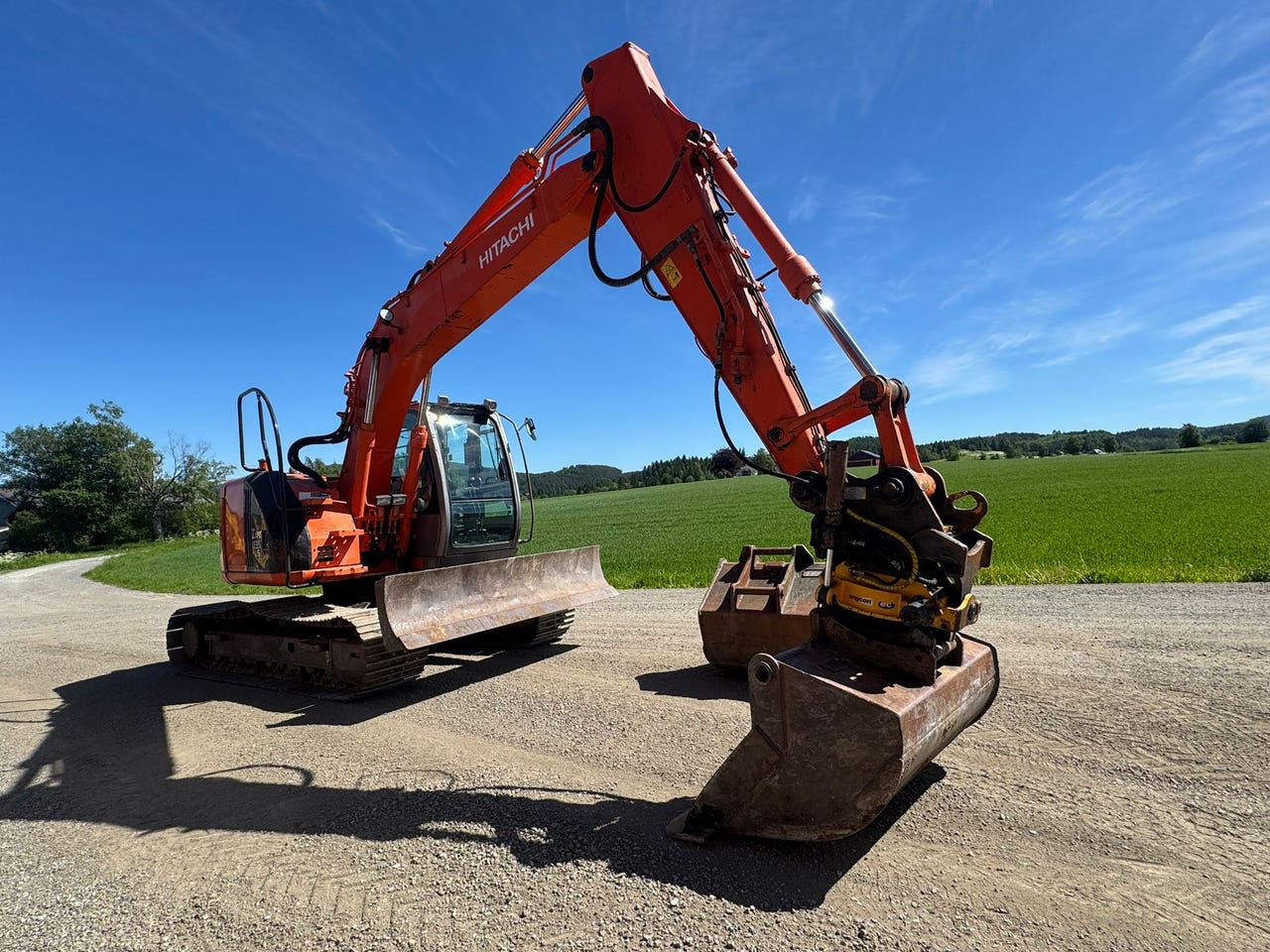 Hitachi ZX135US – bilde 5