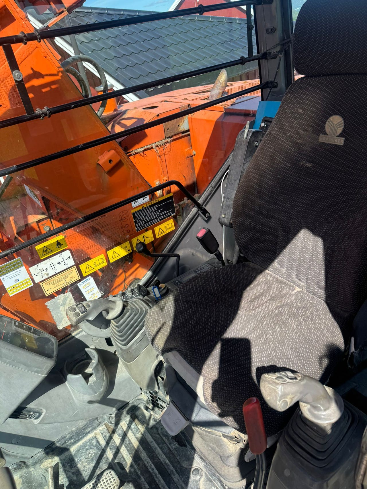 Hitachi ZX135US – bilde 15