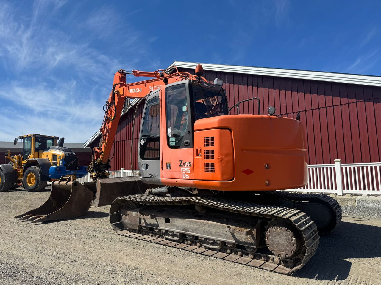 Hitachi ZX135US – bilde 1