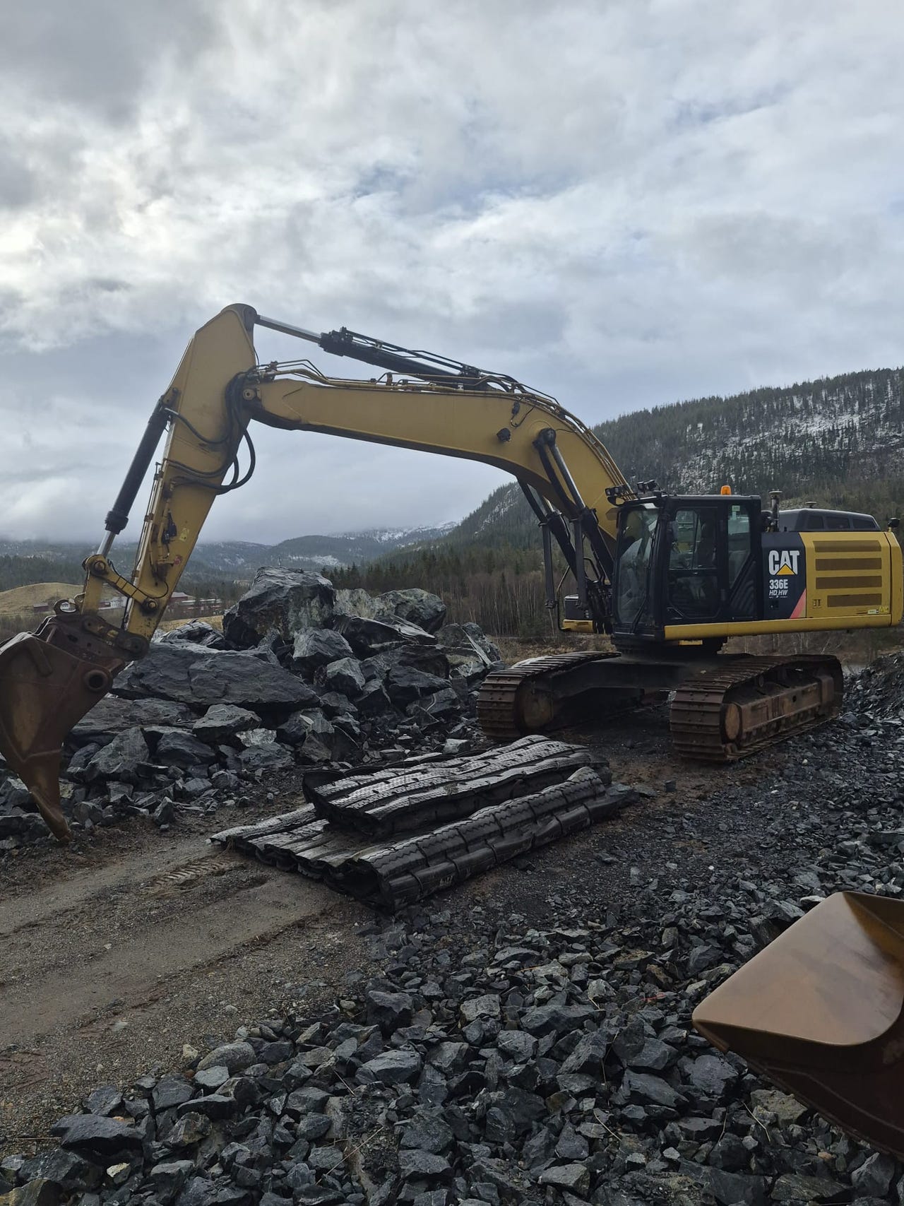 Cat 336 EL HW – bilde 1