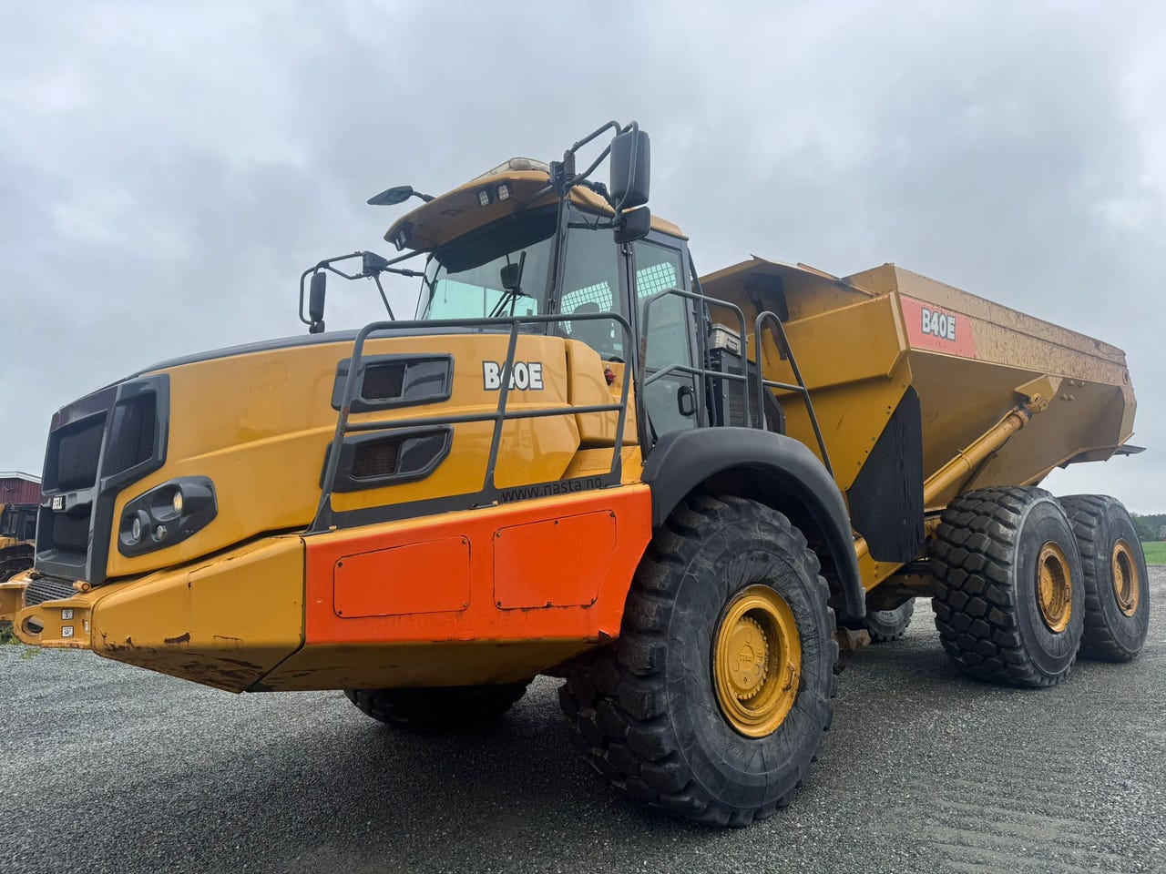 Bell B40 E – bilde 1 av 22