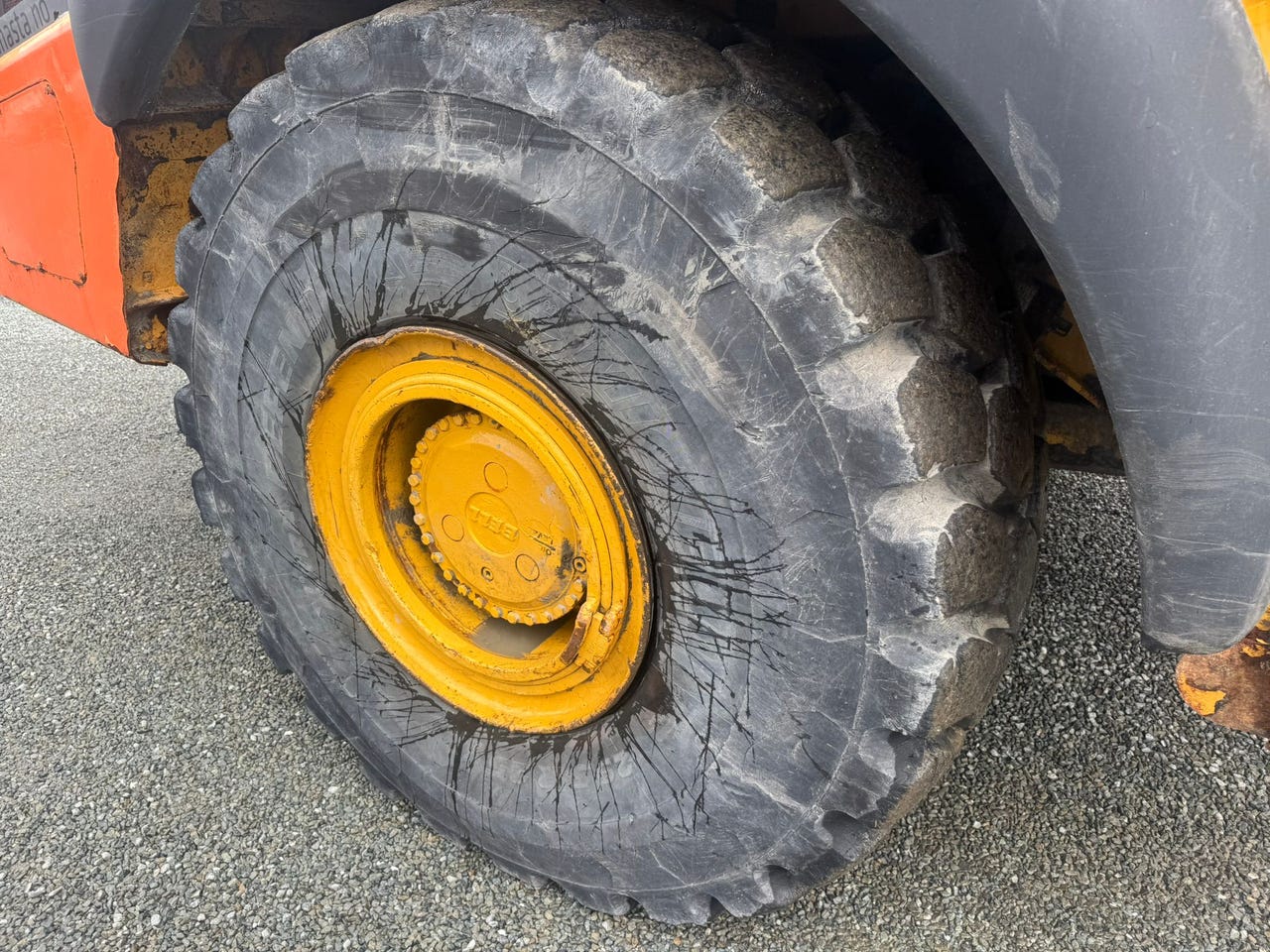 Bell B40 E – bilde 14 av 22