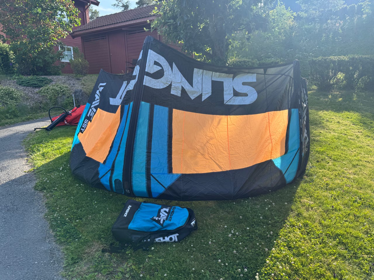 Slingshot Wave SST kite blå/oransje - 8m med bar | FINN-torget
