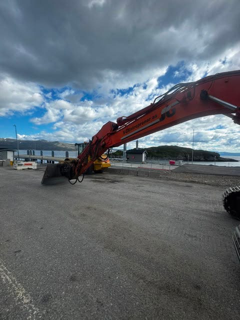 Hitachi ZX225LC-6 – bilde 4 av 22