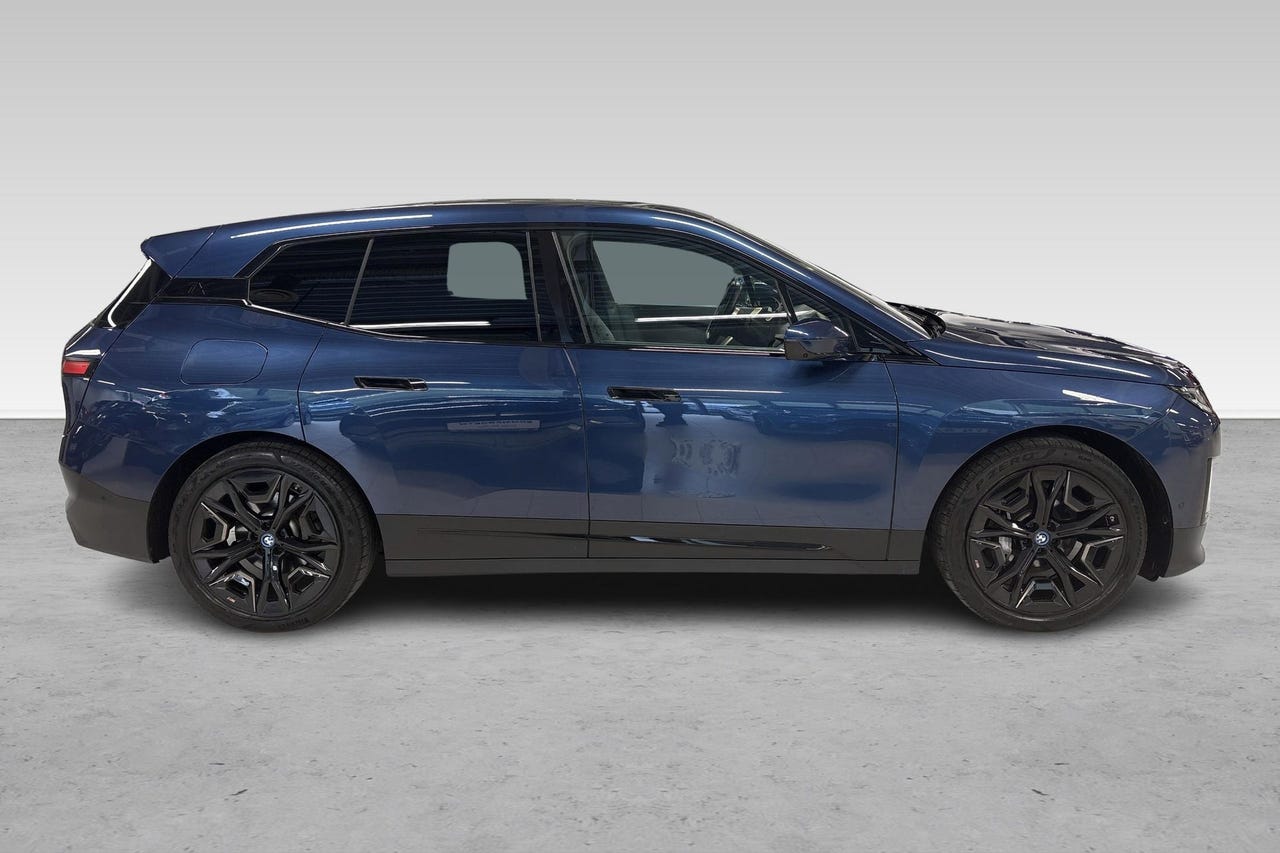 BMW iX 11 hos Sommerseth