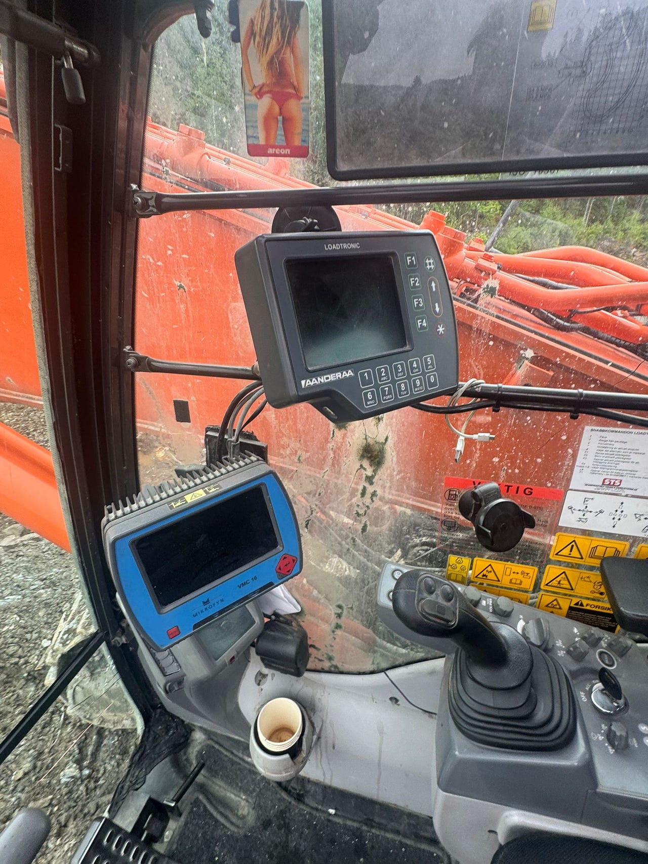 Hitachi ZX350-6 – bilde 11 av 12