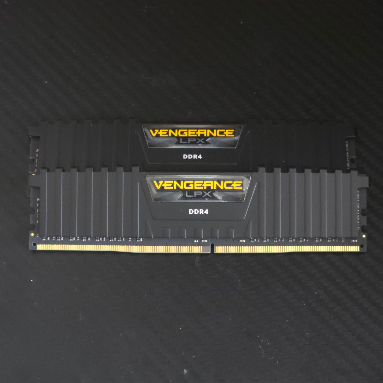 Vengeance LPX DDR4 16GB (2x8GB) ジャンク品 Corsair Vengeance LPX 16GB (2x8GB) DDR4 RAM | FINN-torget
