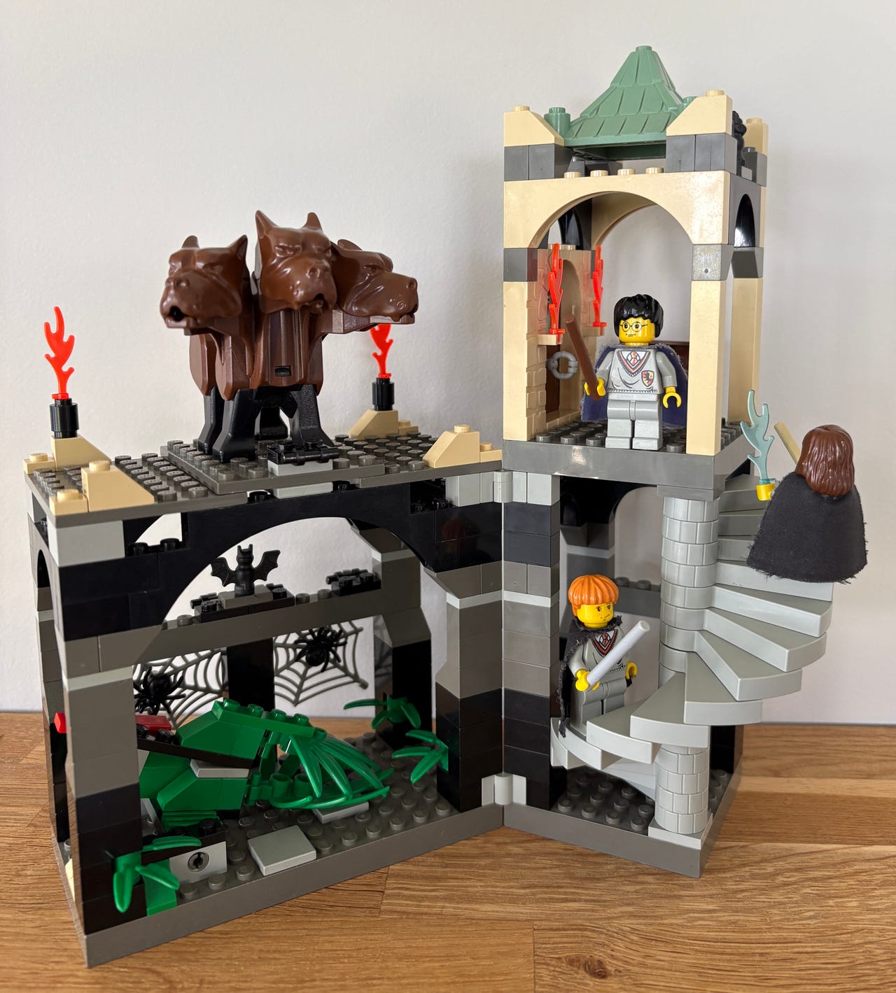 LEGO Harry Potter - 4706 - Forbidden Corridor | FINN-torget
