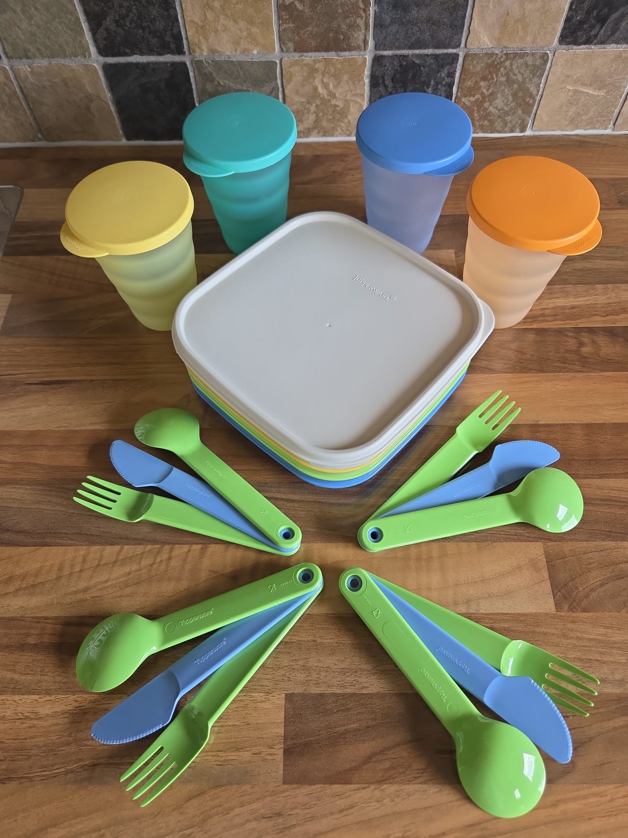 Tupperware スタートセットモジュラーシェルフ 9個セット Tupperware turservice inkl. bestikk | FINN-torget