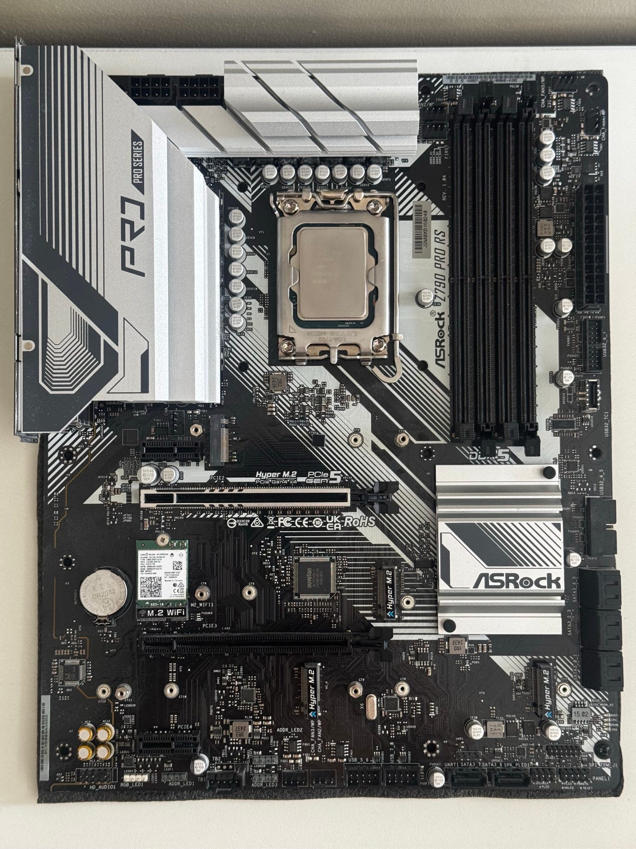 ASRock Z790 Pro RS + Intel Core i7-13700K | FINN-torget
