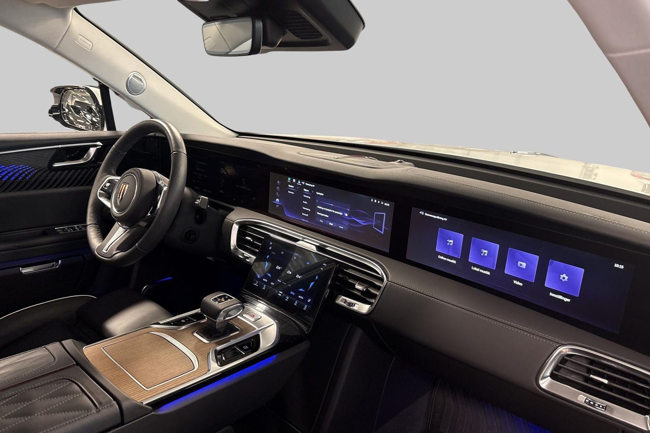 Hongqi E-HS9 15 hos Sommerseth
