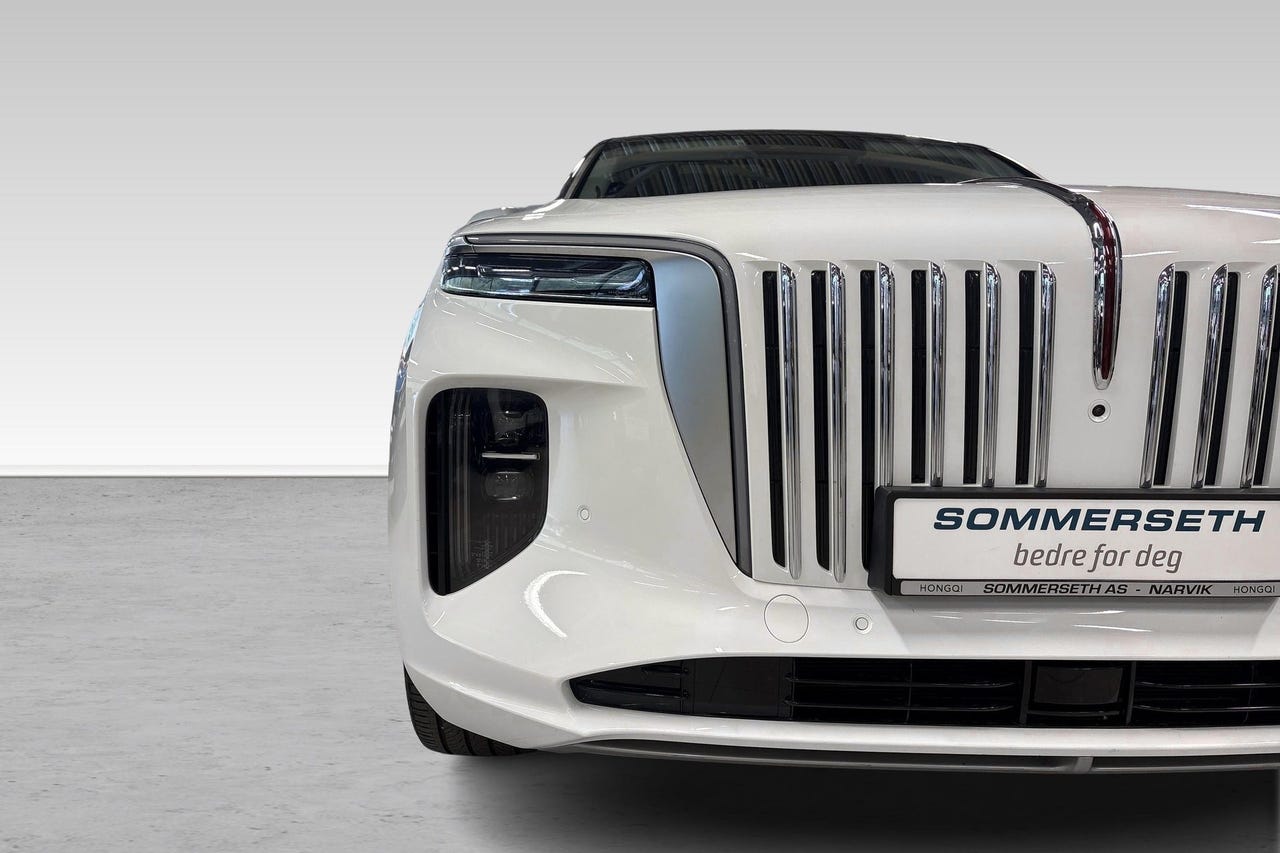 Hongqi E-HS9 3 hos Sommerseth