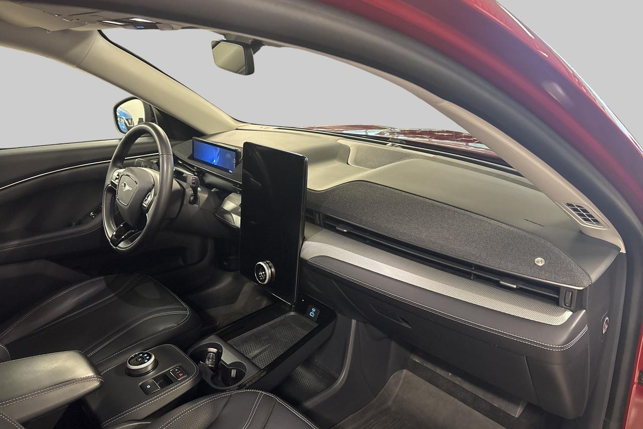 Ford Mustang Mach-E 16 hos Sommerseth