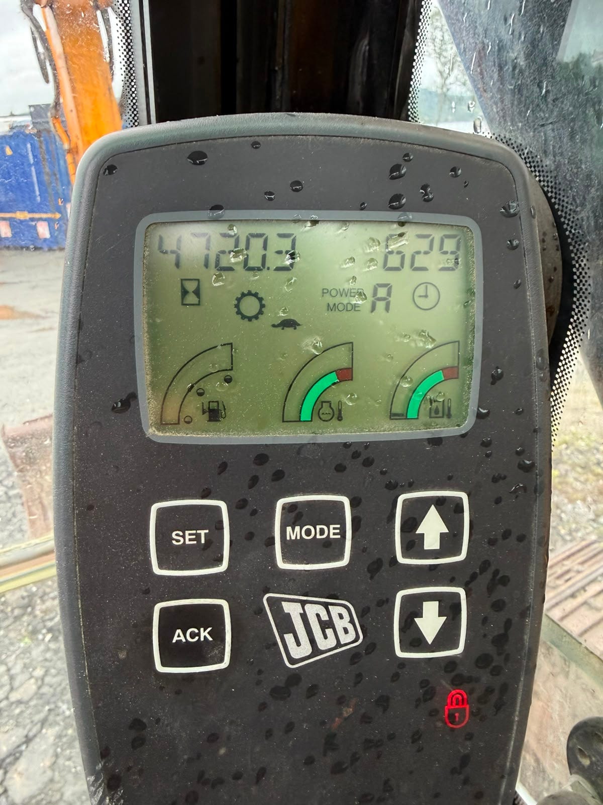 JCB JS210LC – bilde 13 av 20