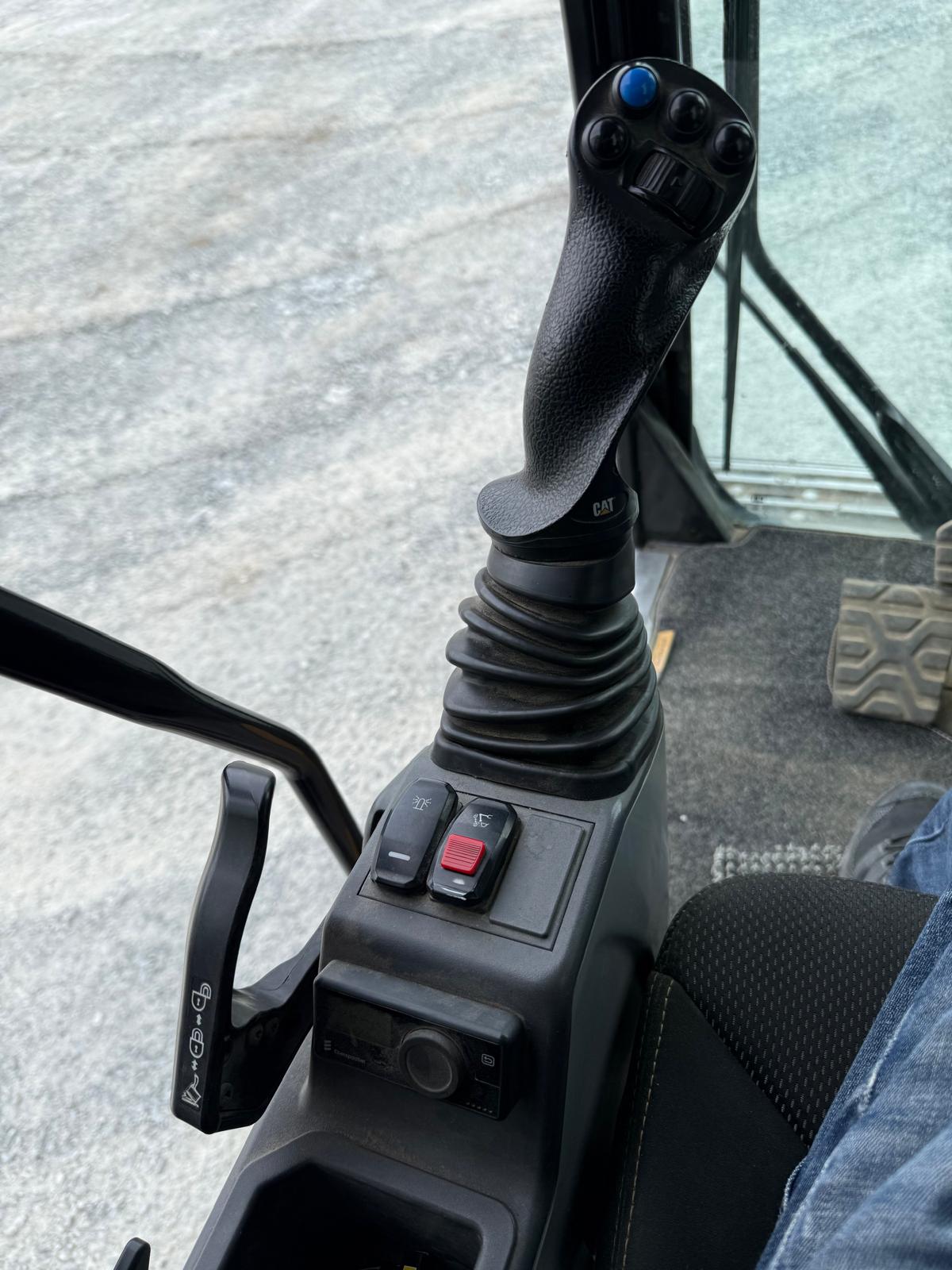 Cat 326 – bilde 22 av 26