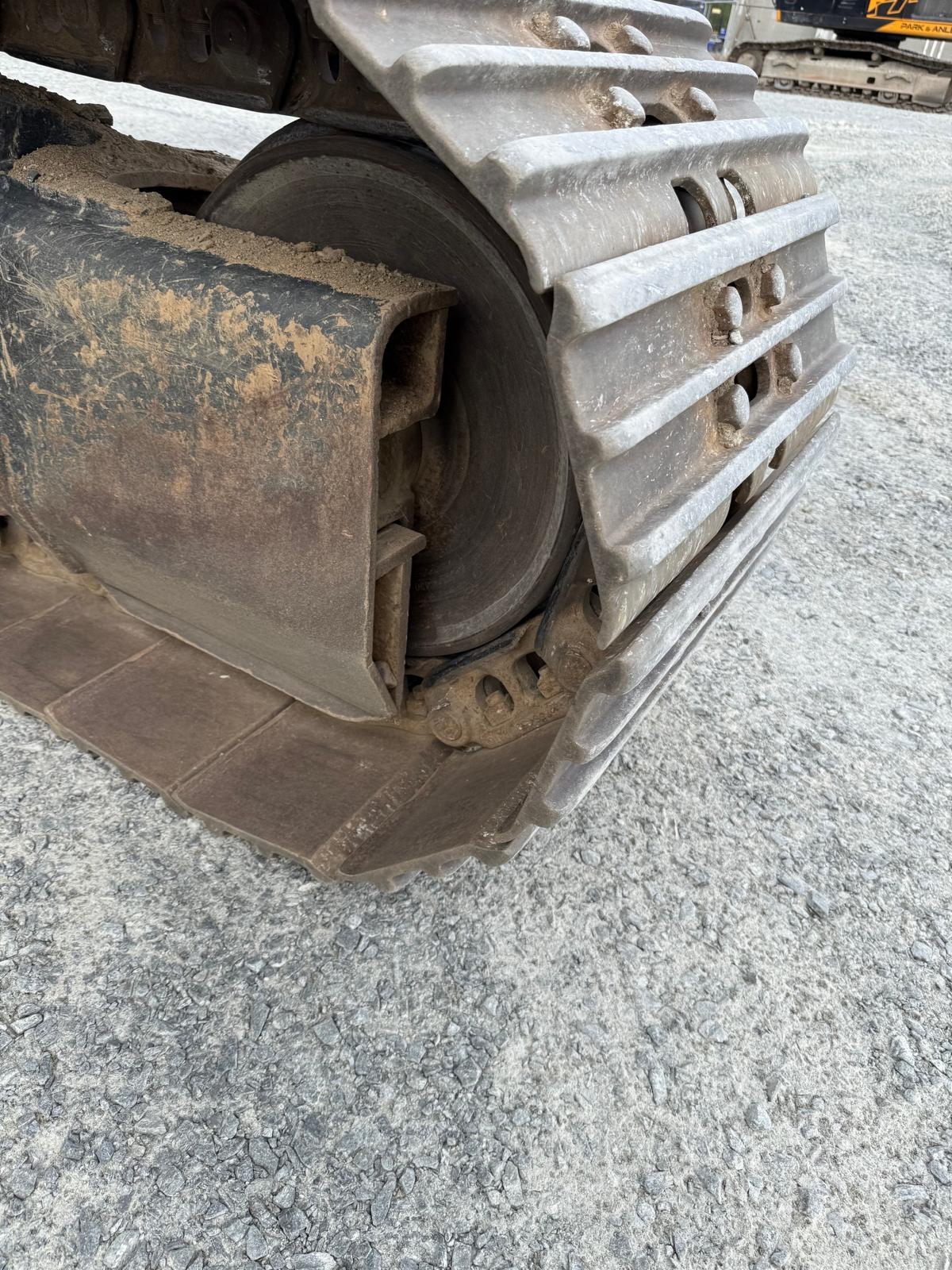 Cat 326 – bilde 9 av 26